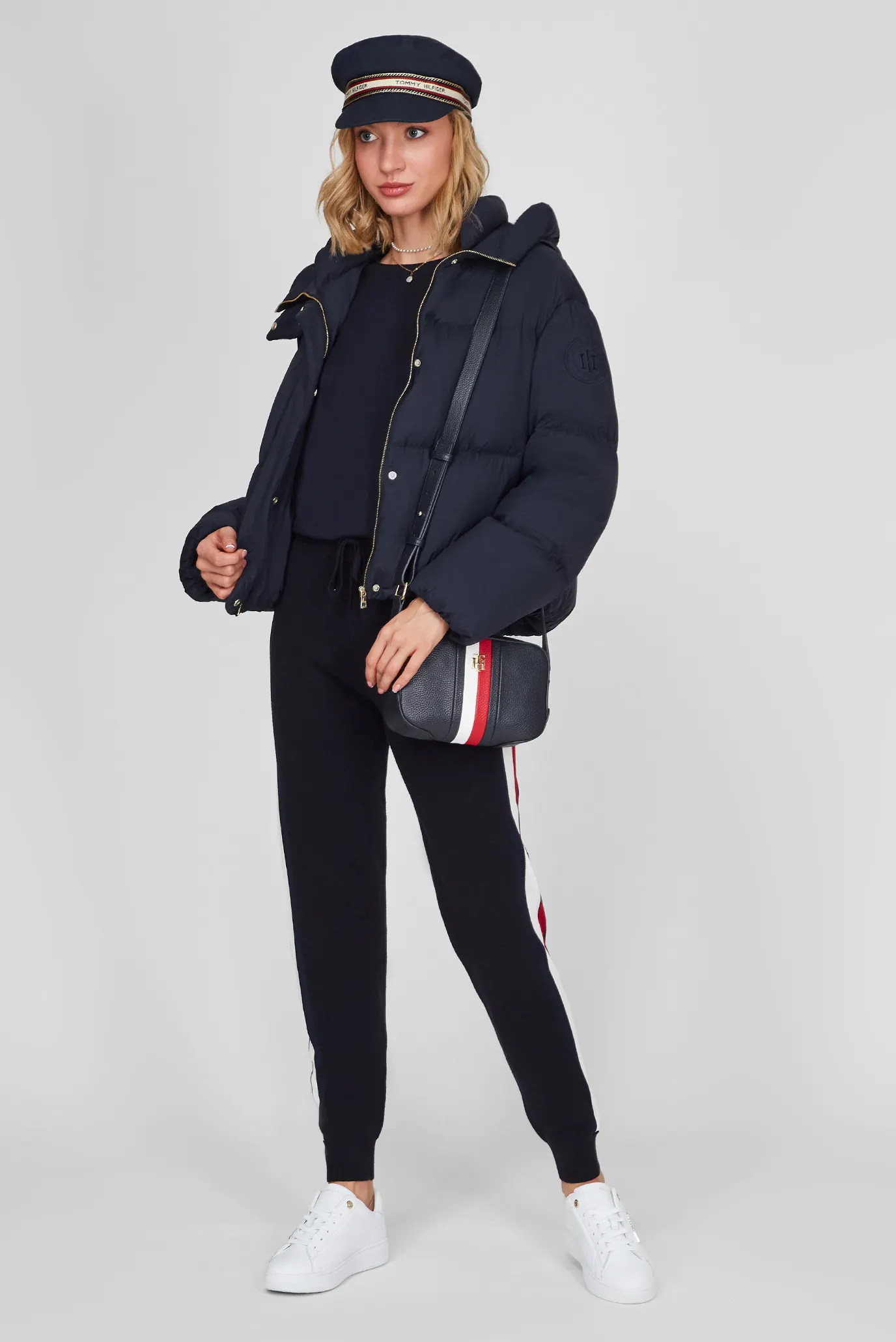 Женский темно-синий пуховик 7