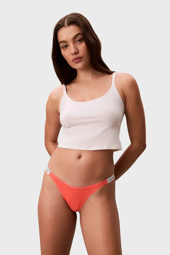Трусы DIPPED STRING THONG Calvin Klein