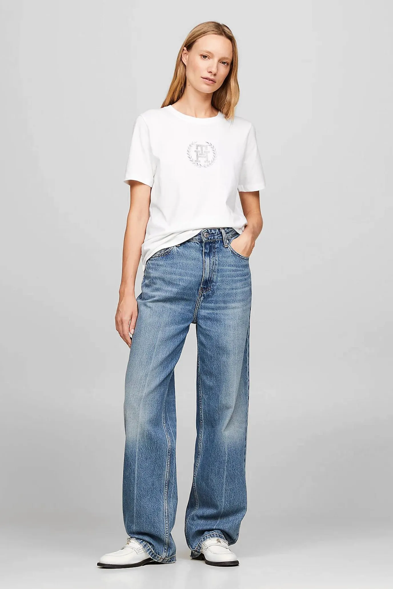 Женская белая футболка REG IMD SLVR LAUREL TEE 2