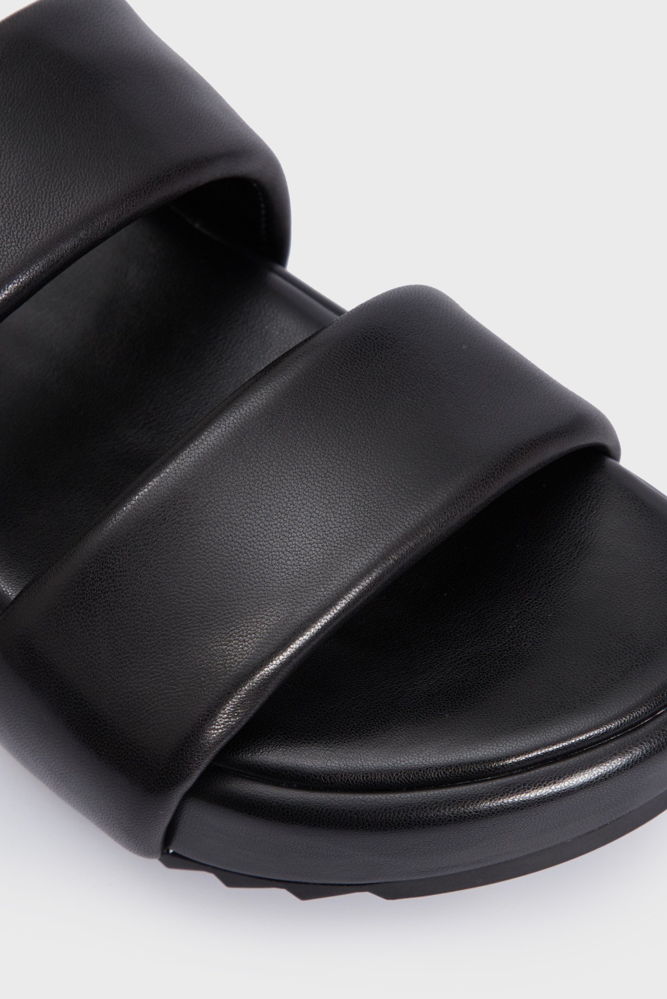 Женские черные кожаные слайдеры Cody 5