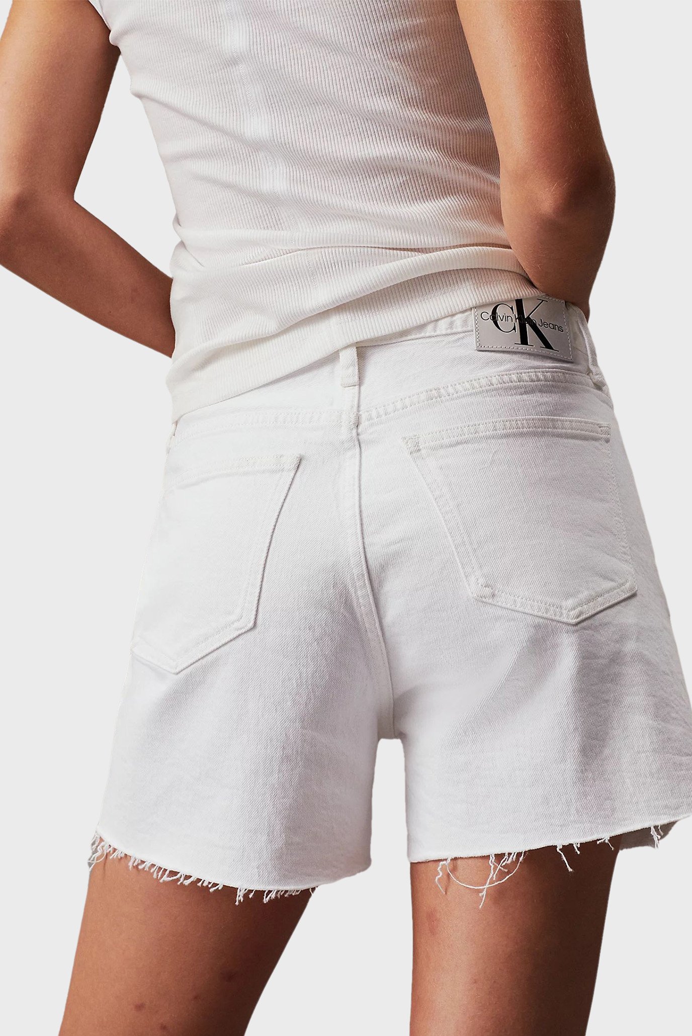 Женские белые джинсовые шорты MOM 3