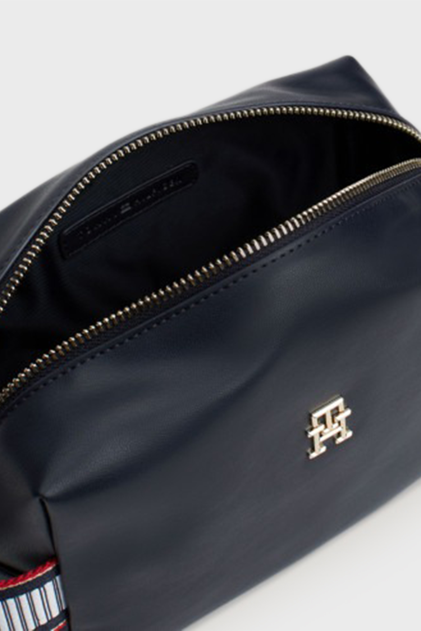 Косметичка TH FRESH WASHBAG CORP 2