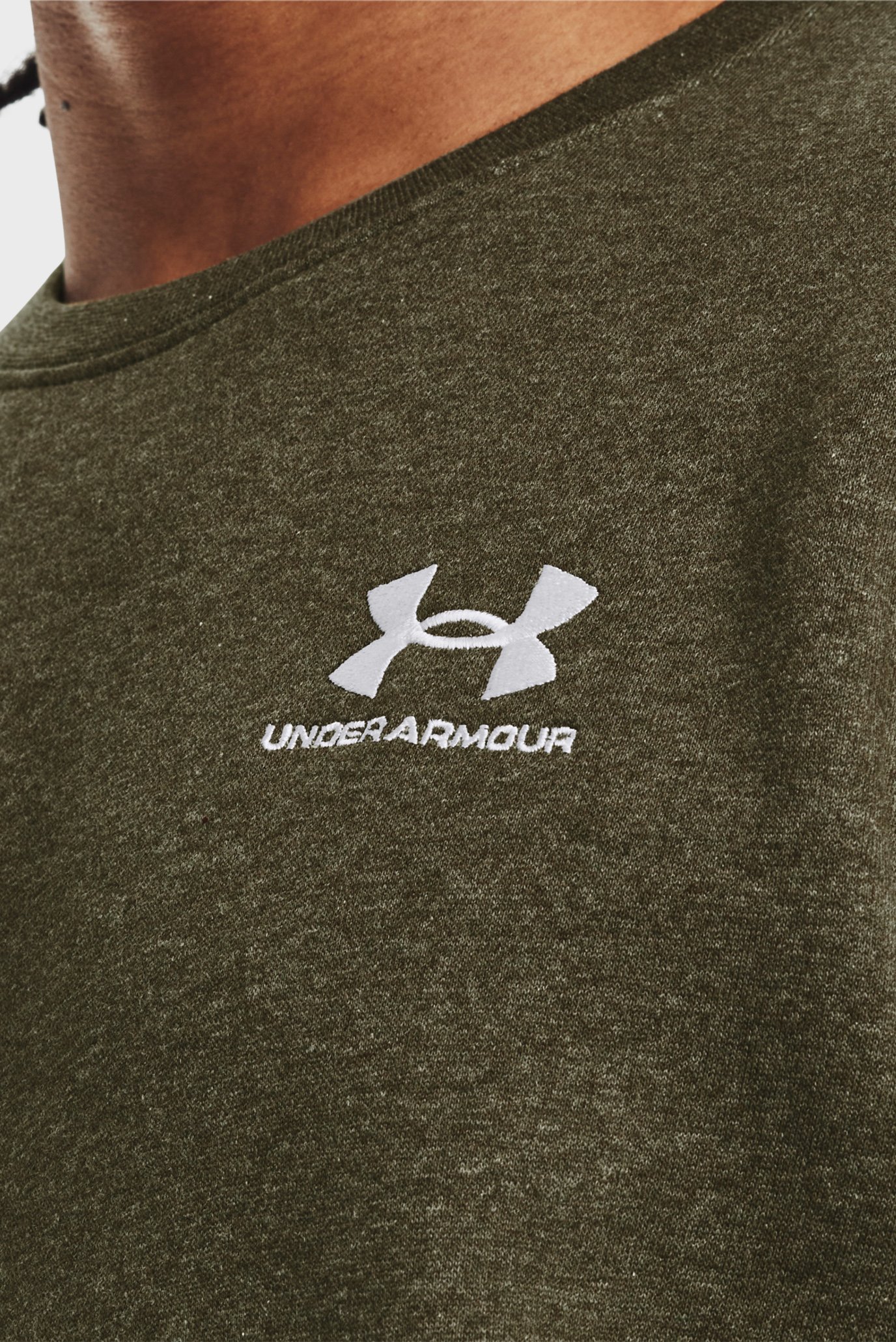 Мужской оливковый свитшот UA Essential Fleece Crew-GRNUnder Armour Мужской оливковый свитшот UA Essential Fleece Crew-GRN 10