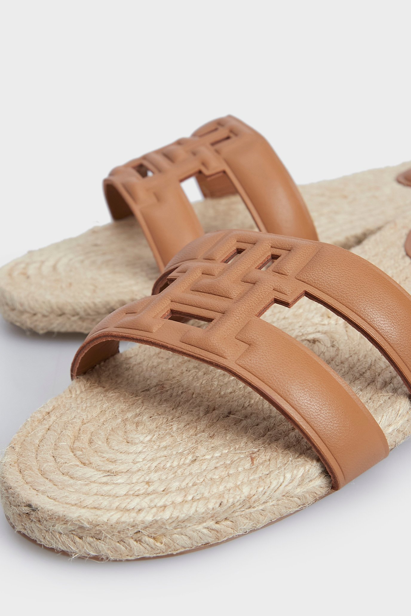 Слайдеры TH EMBOSS FLAT ESP SANDAL 2