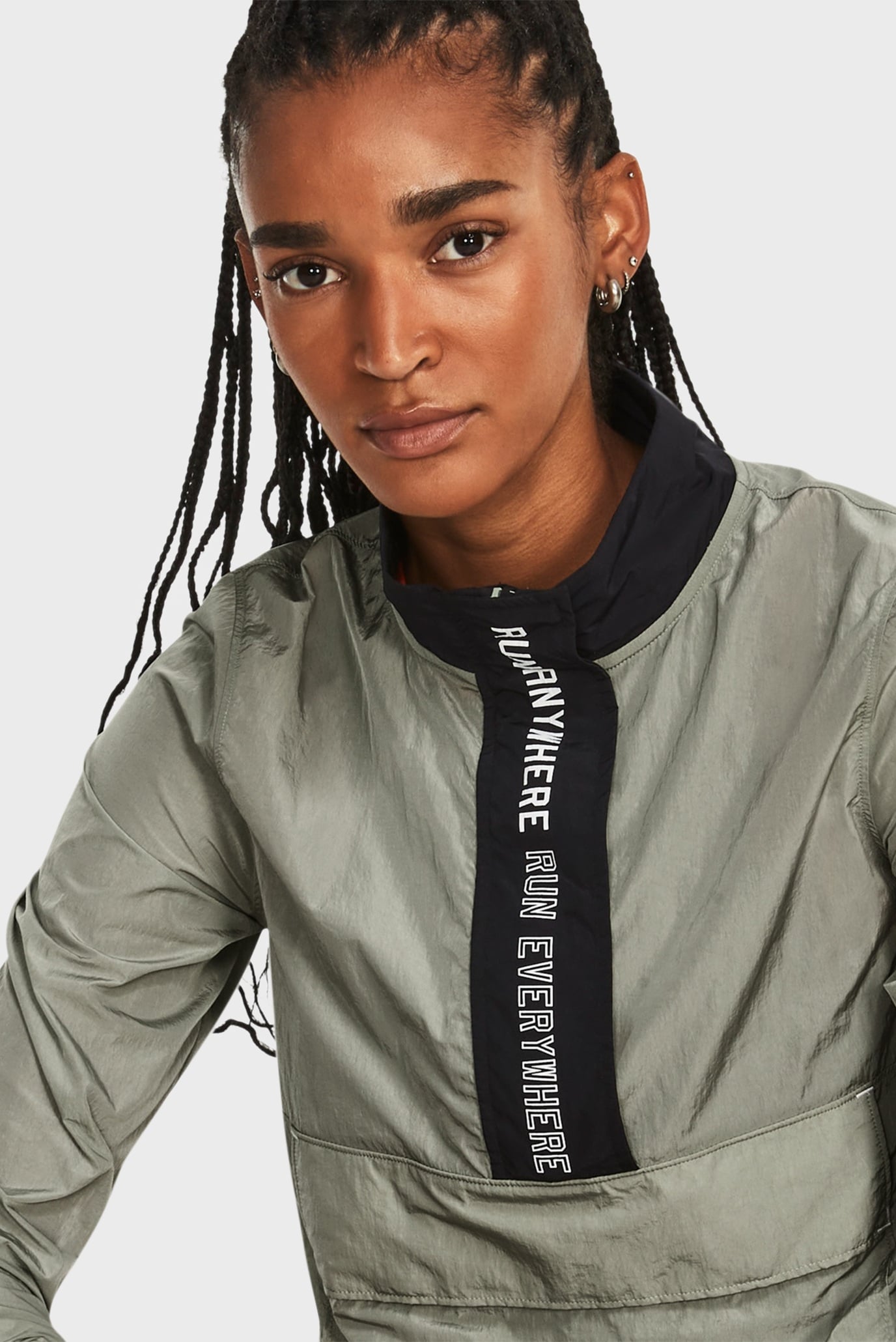 Женский оливковый анорак UA Run Everywhere Layer 4