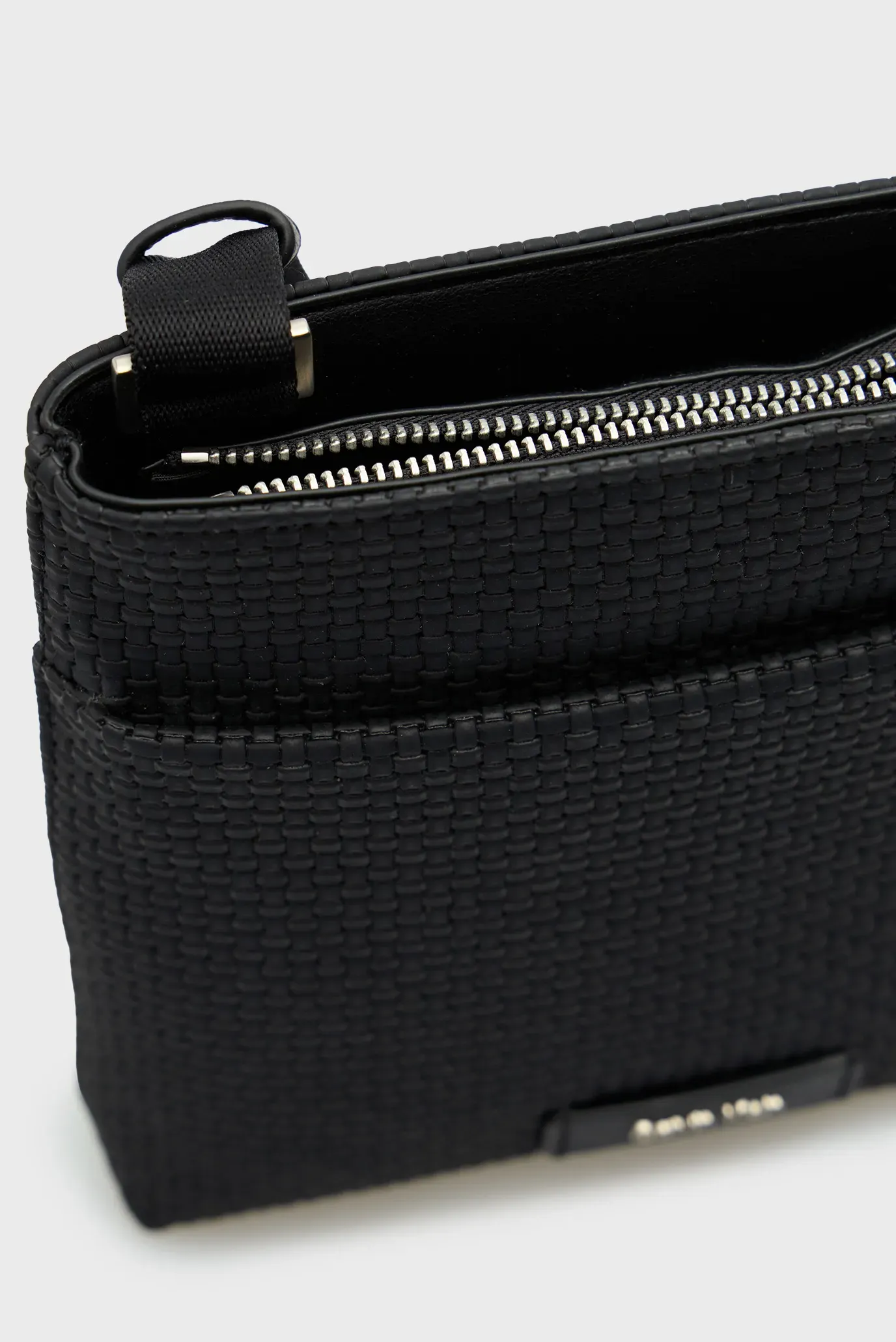 Сумка/EMBOSSED WOVEN FLATPACK 6