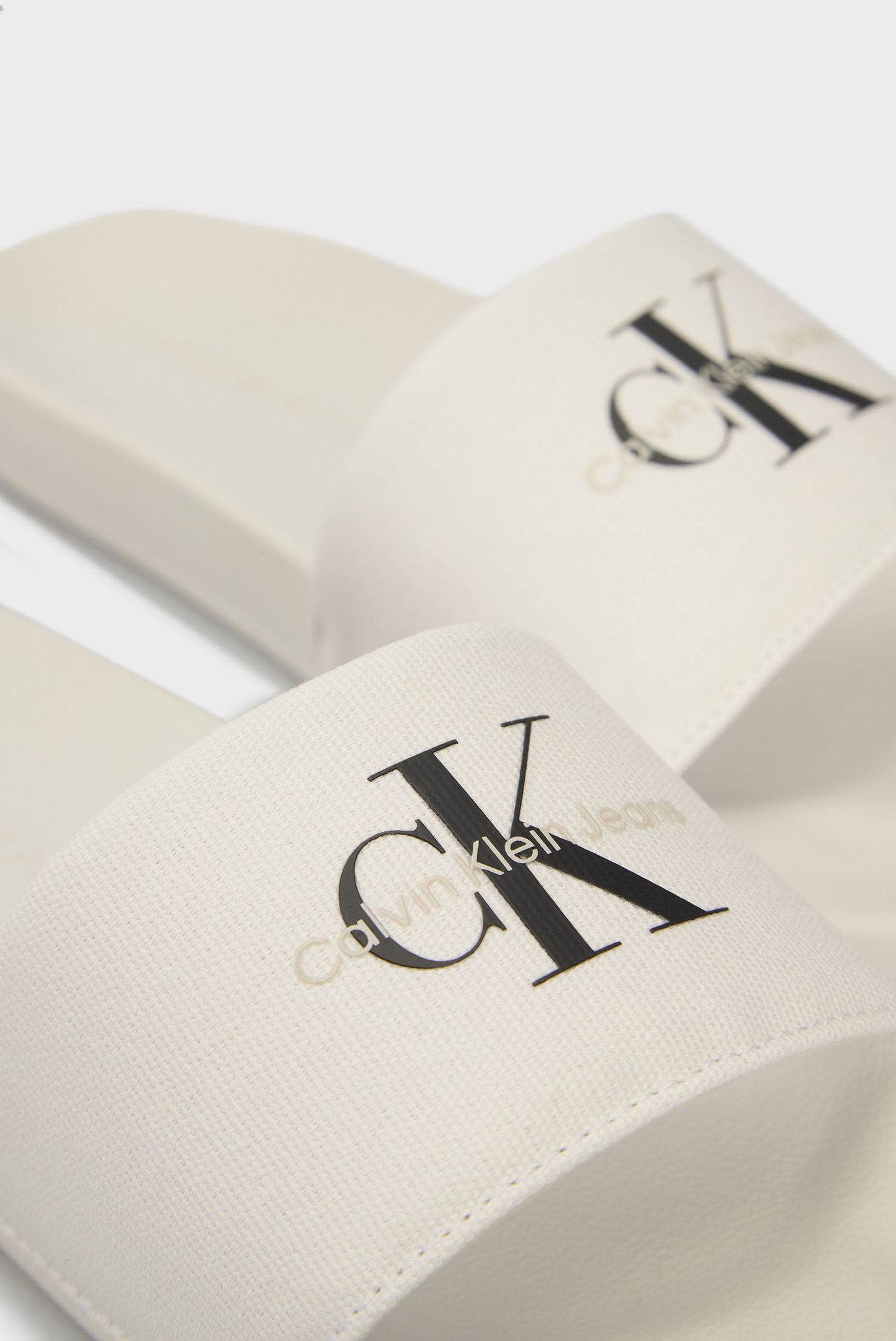Женские белые слайдеры SLIDE MONOGRAM WNCalvin Klein Jeans Женские белые слайдеры SLIDE MONOGRAM WN 2