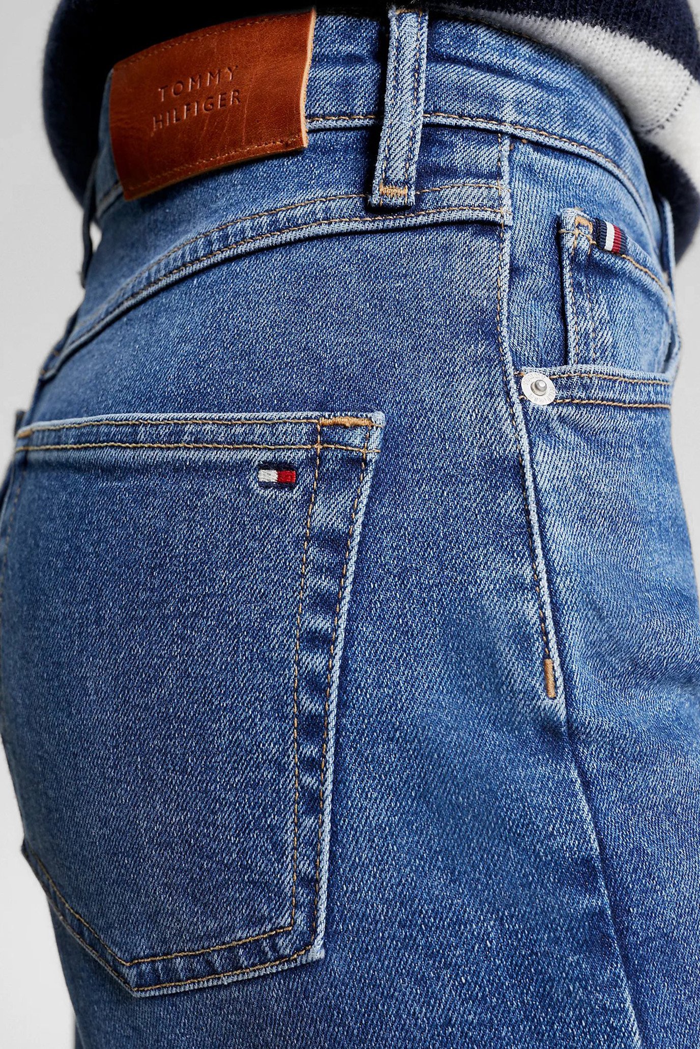 Джинсы RELAXED STRAIGHT HW JANE 4