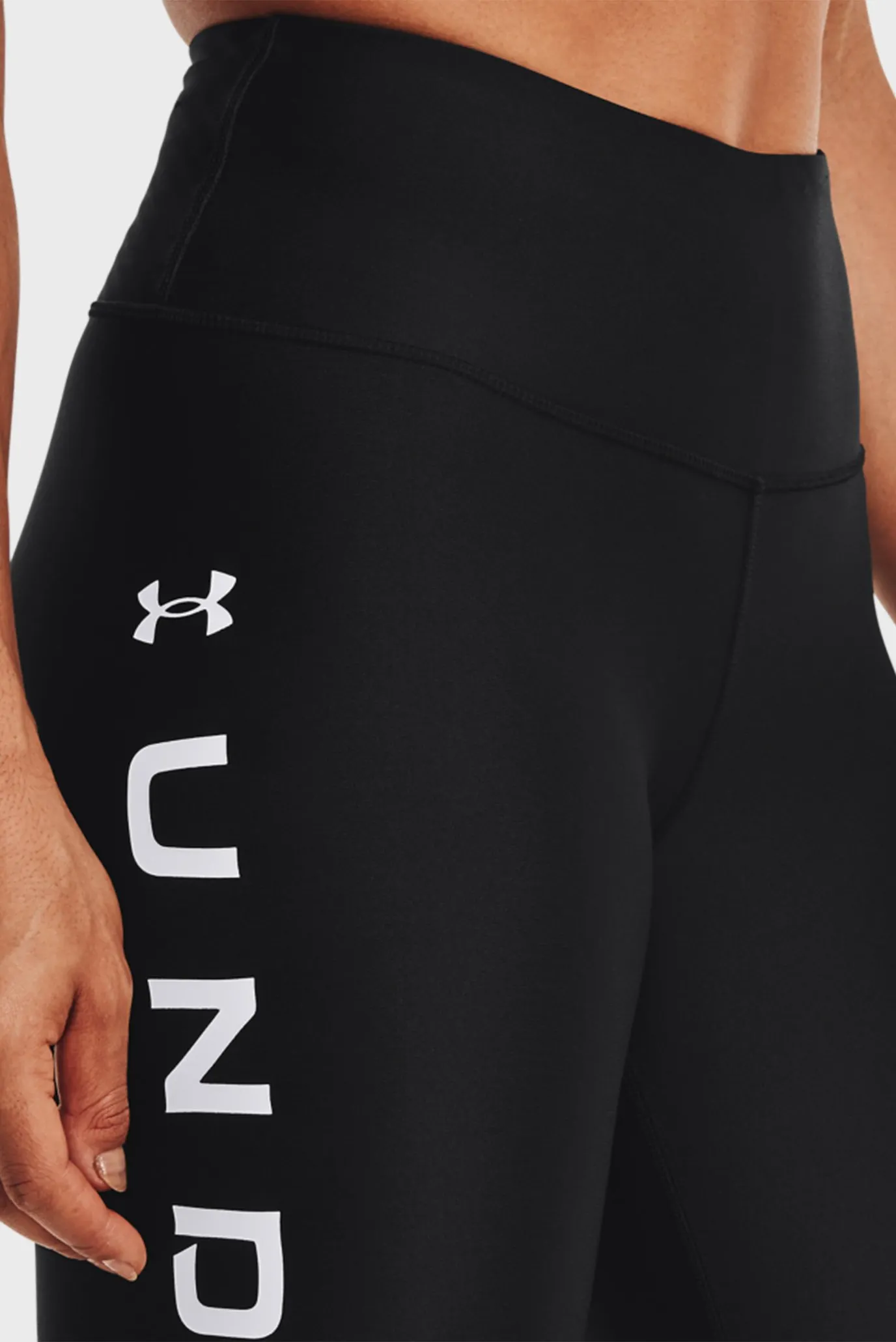 Женские черные тайтсы UA HG Armour Branded Leg-BLK 4