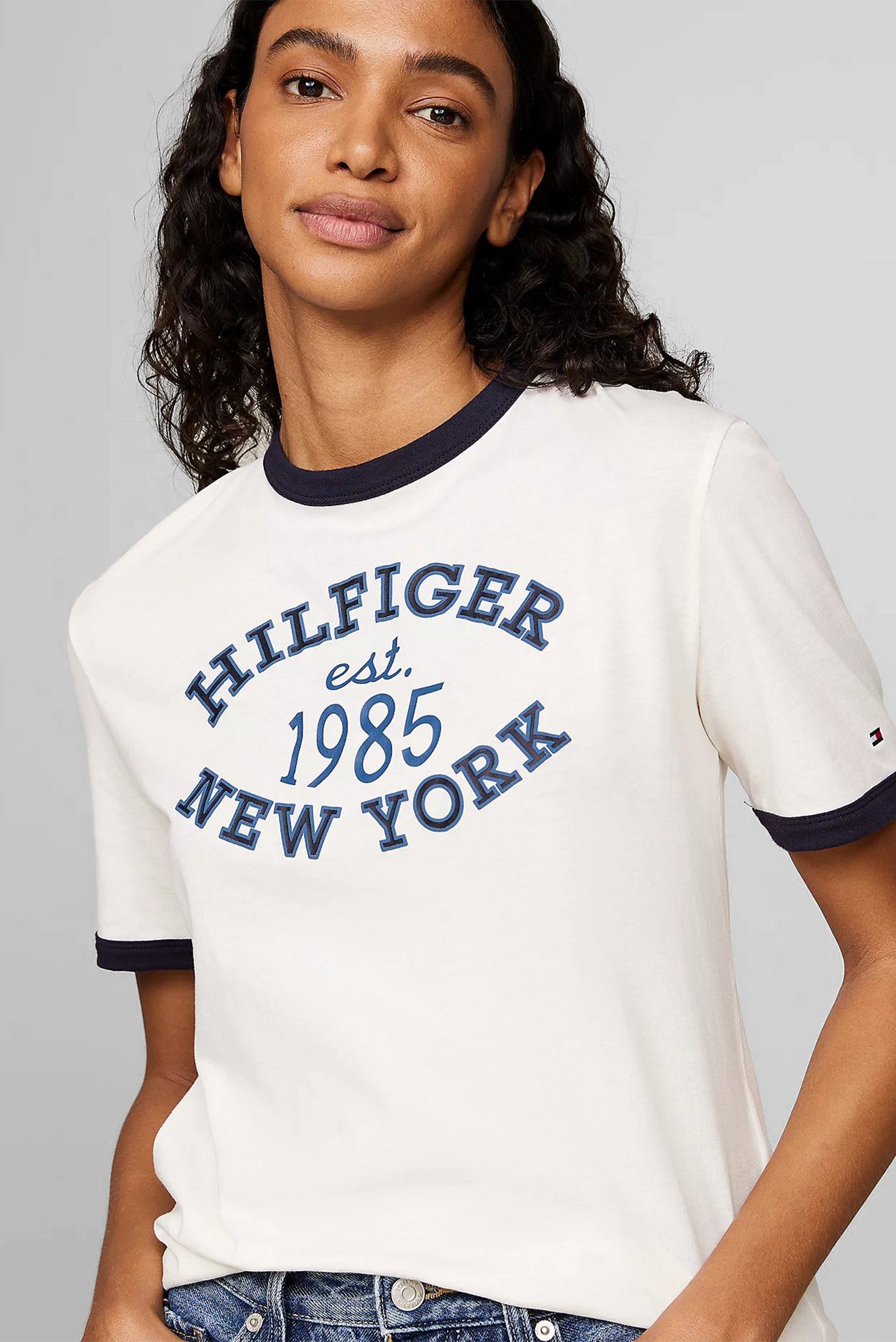 Женская белая футболка REG VARSITY RINGER 4