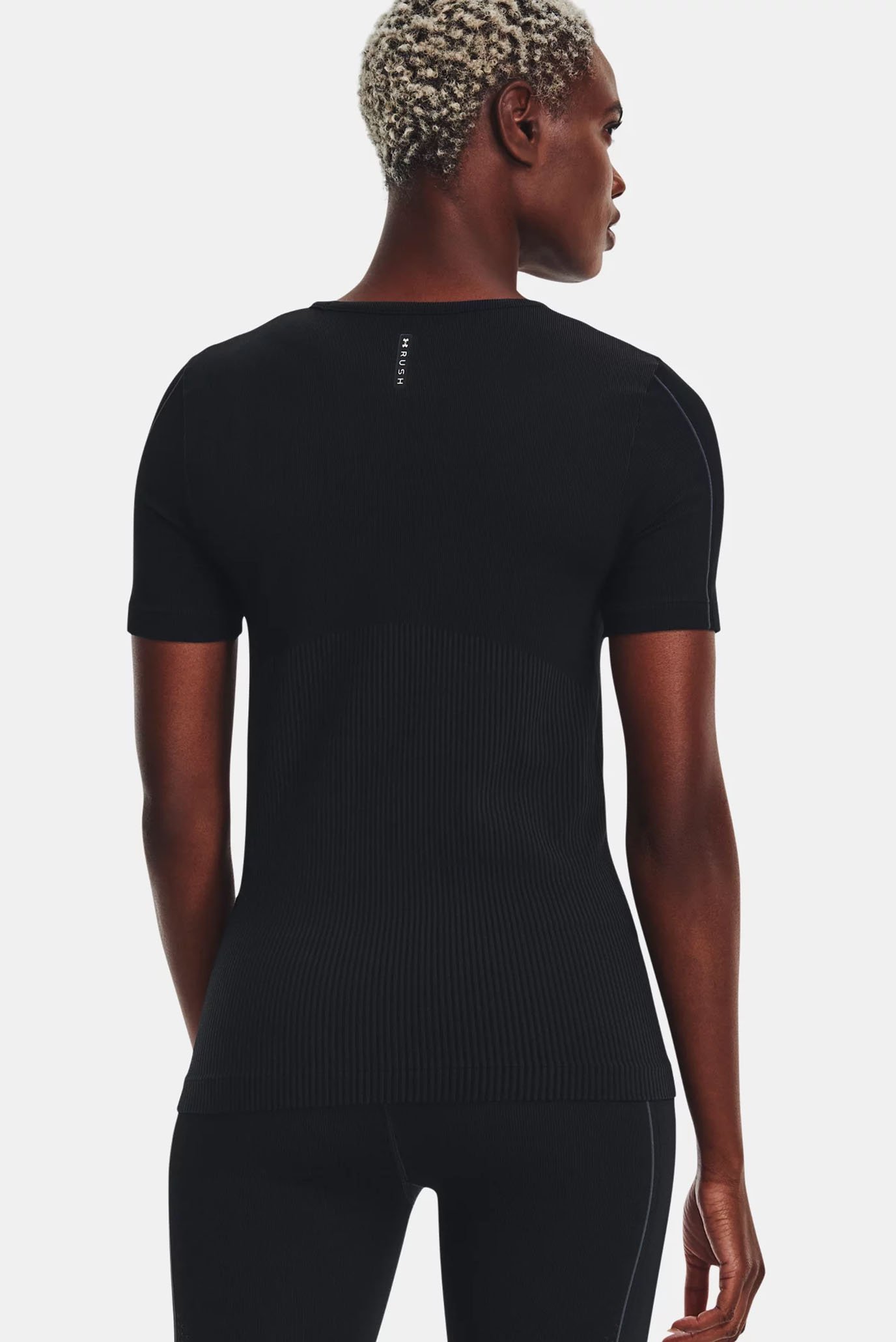 Женская черная футболка UA Rush Seamless SS 2