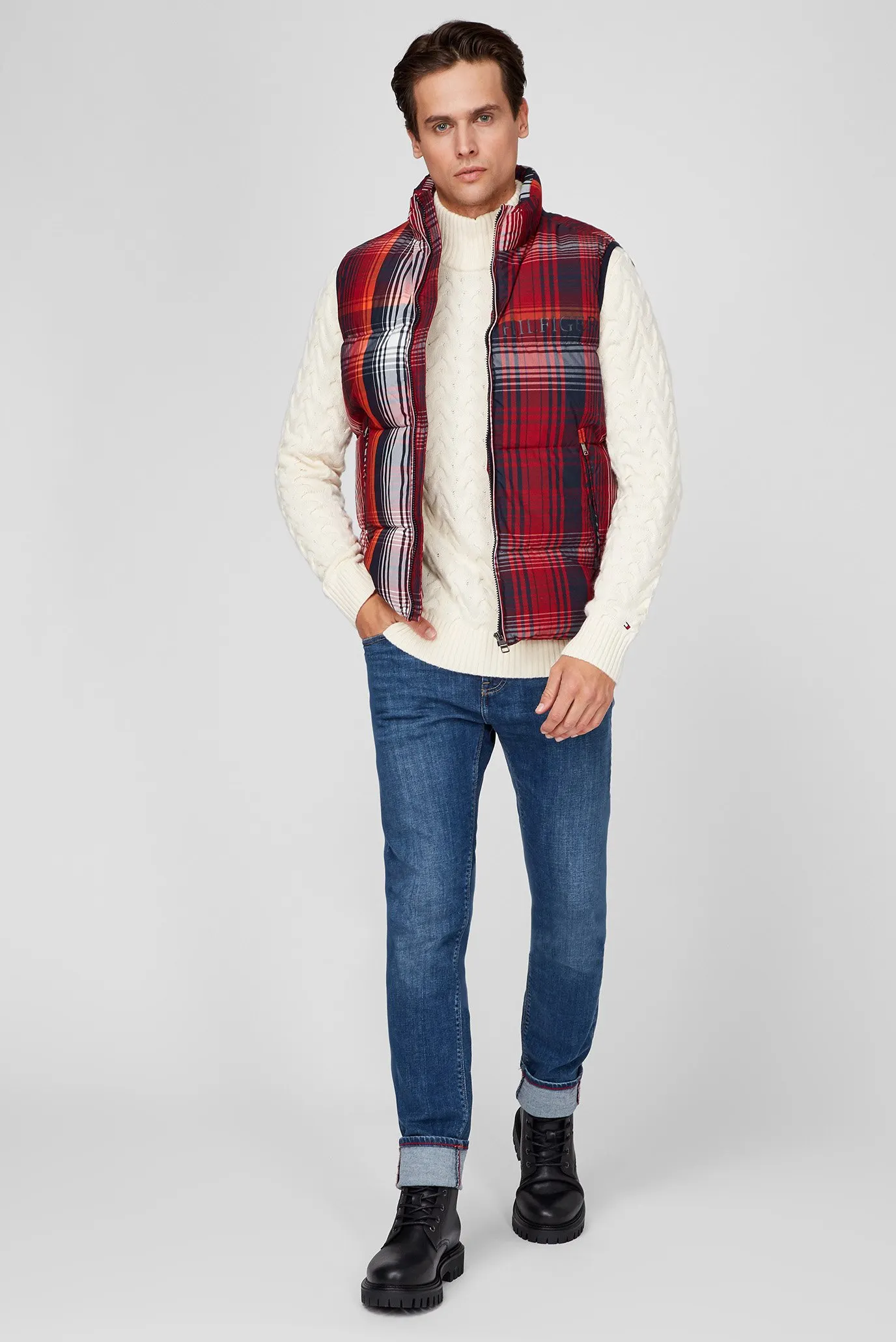 Мужской белый свитер 9