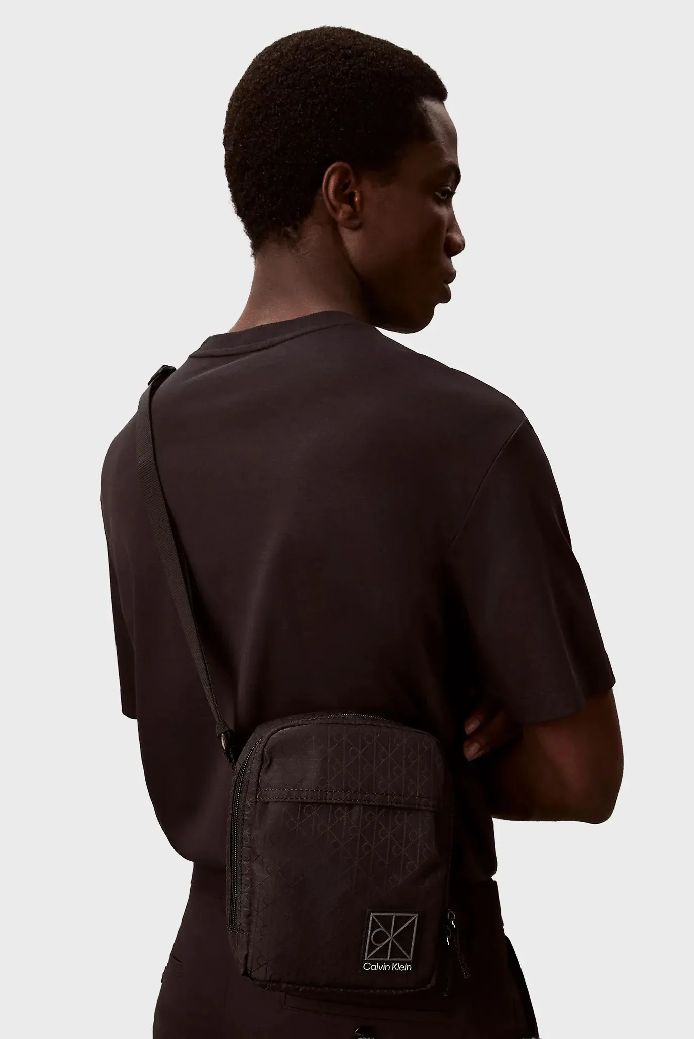 Сумка UTILITY EMBLEM REPORTER 2