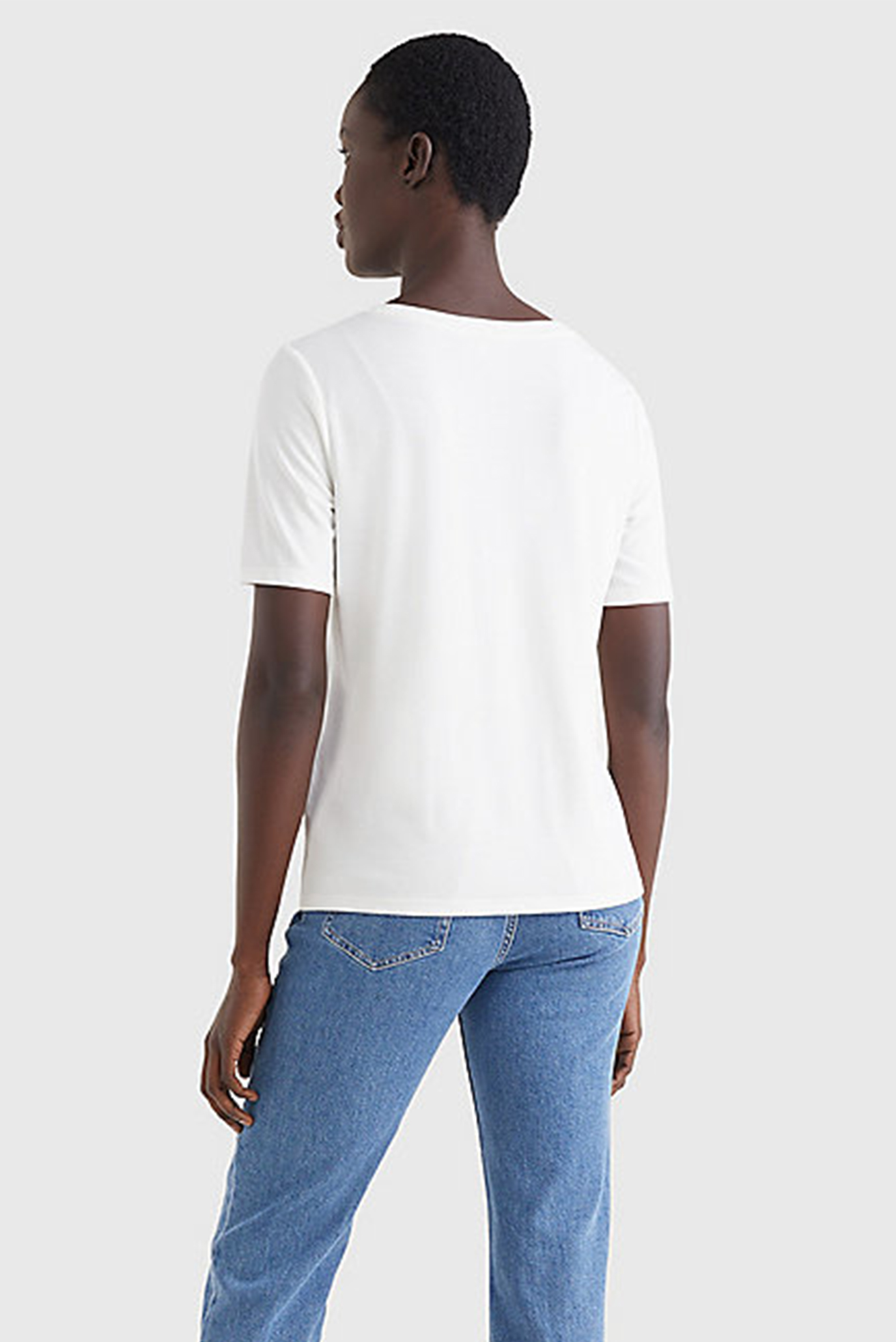 Женская белая футболка REG SUEDED TH CREST OPEN-NK TEE 8