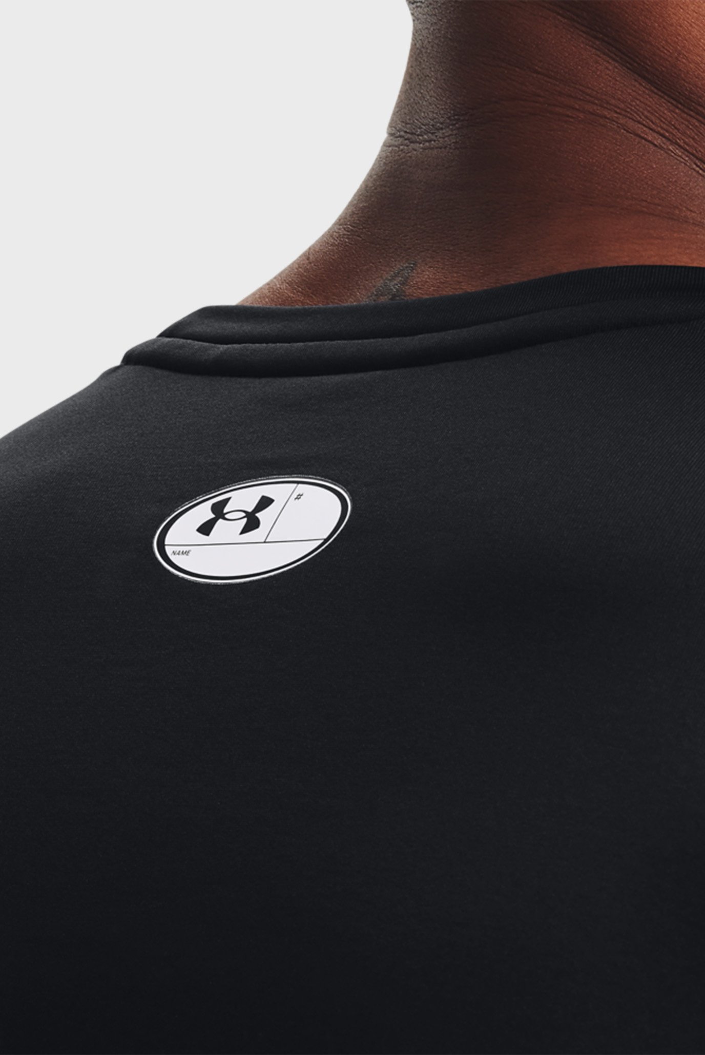 Мужской черный термореглан UA CG Armour Fitted Crew 9