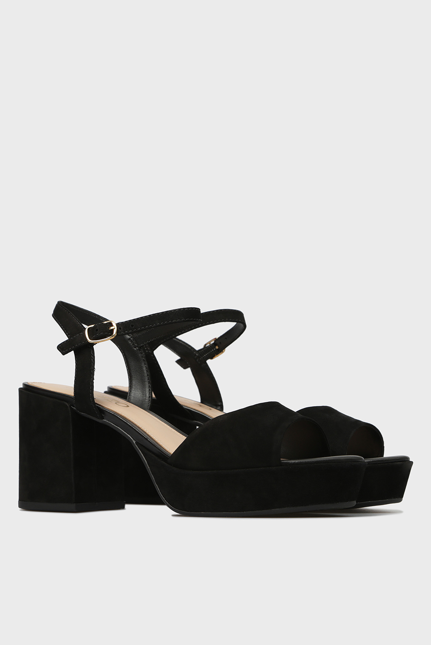 Женские черные кожаные босоножки 7