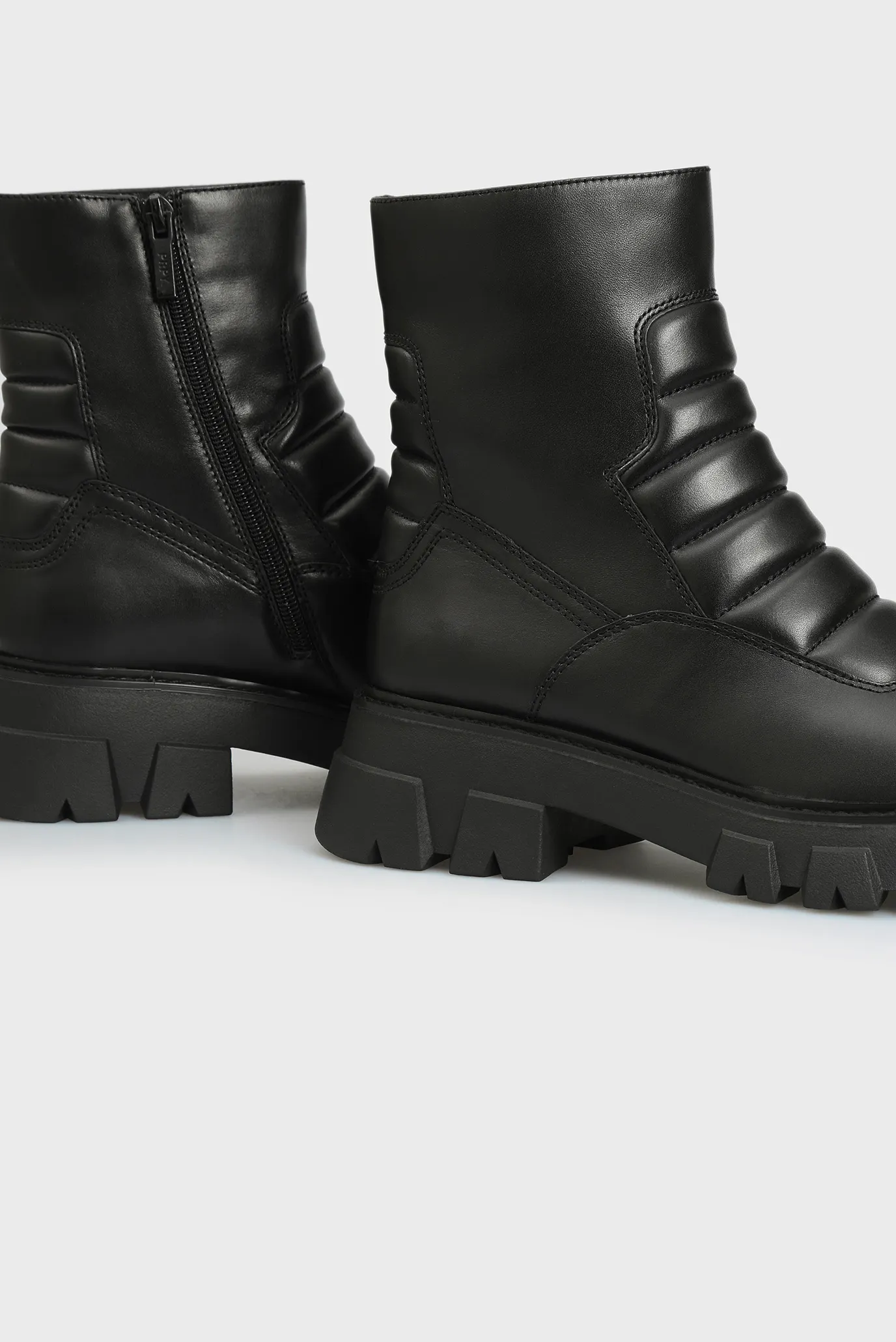 Женские черные кожаные ботинки Anouk 9