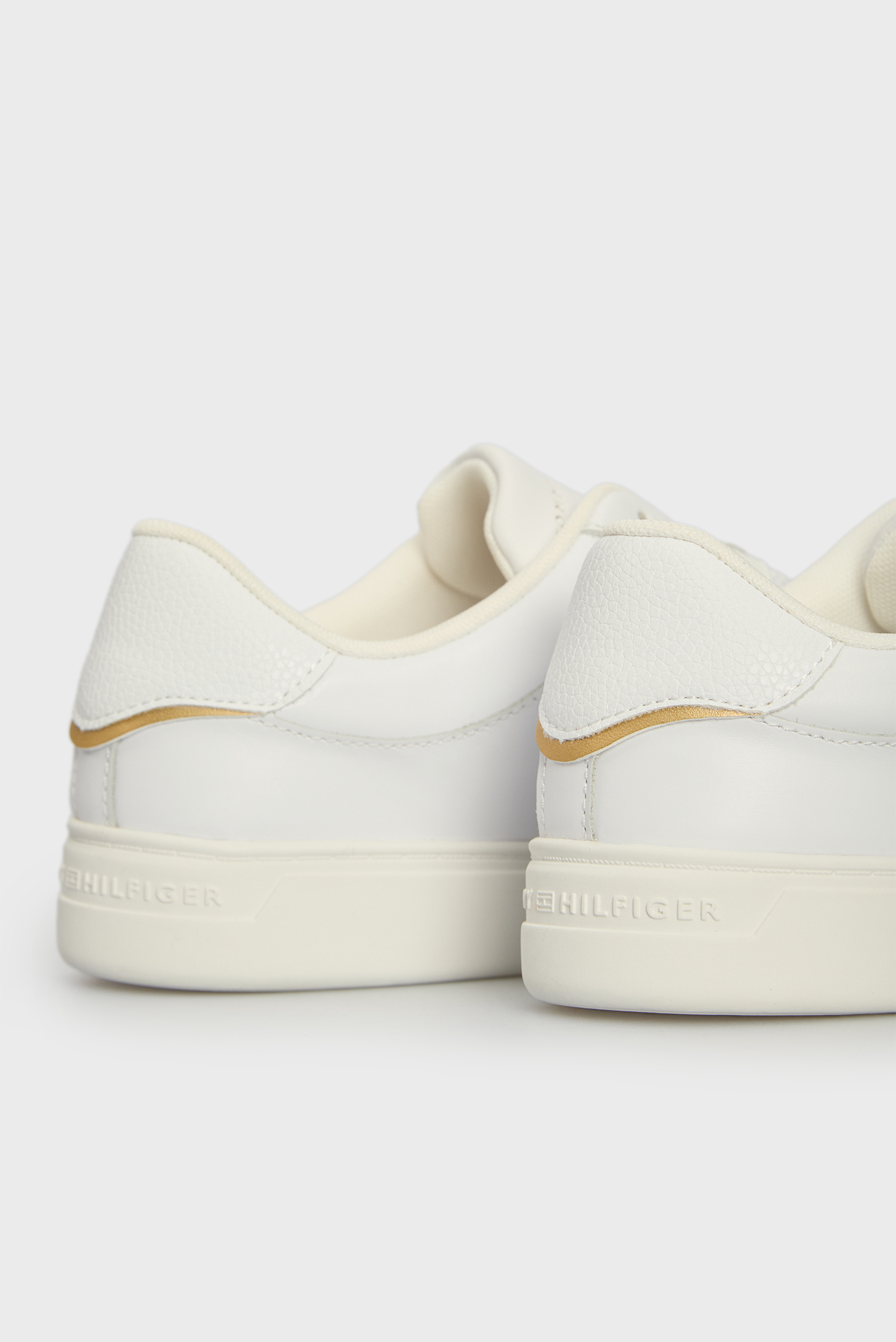 Женские белые кожаные сникерсы ESSENTIAL COURT SNEAKER 2