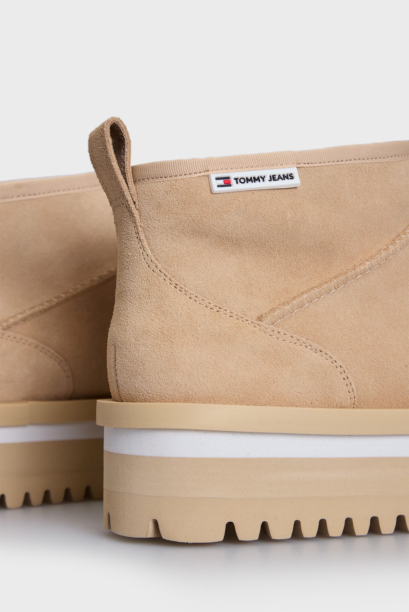 Женские бежевые замшевые угги TJW SUEDE FLATFORM  BOOT 2