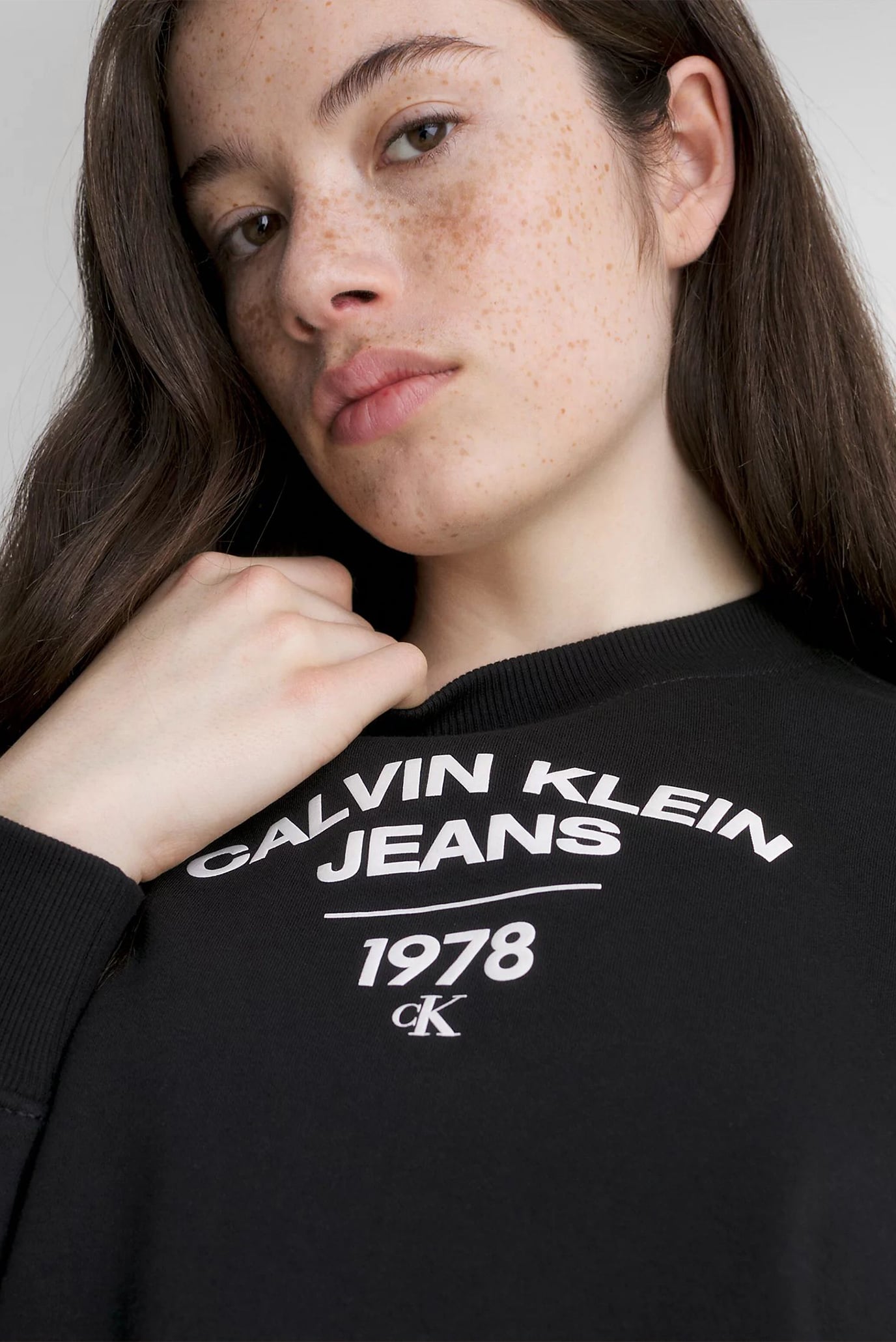 Свитшот VARSITY LOGO CREWNECK 4