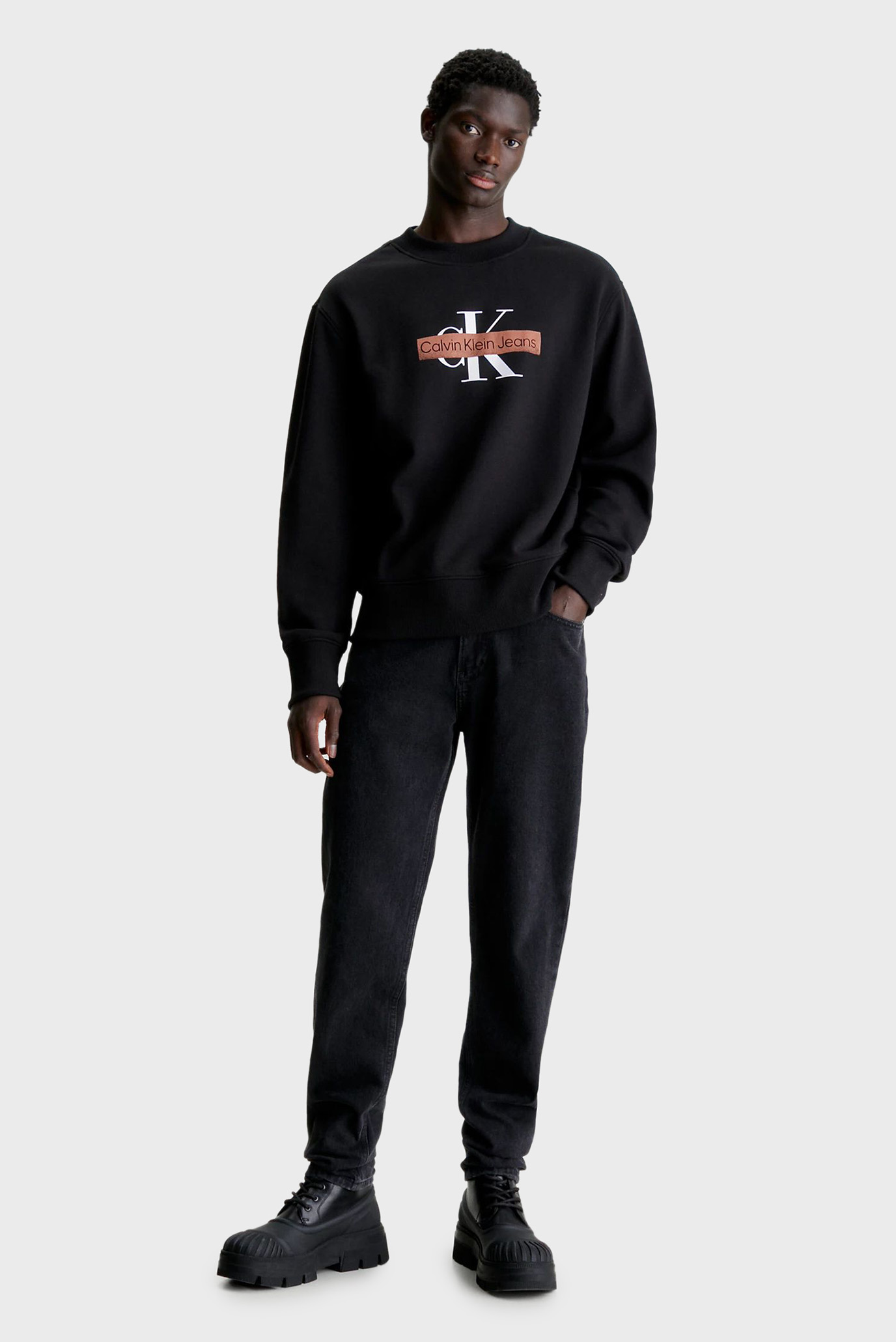 Свитшот MONOLOGO STENCIL CREW NECK 2