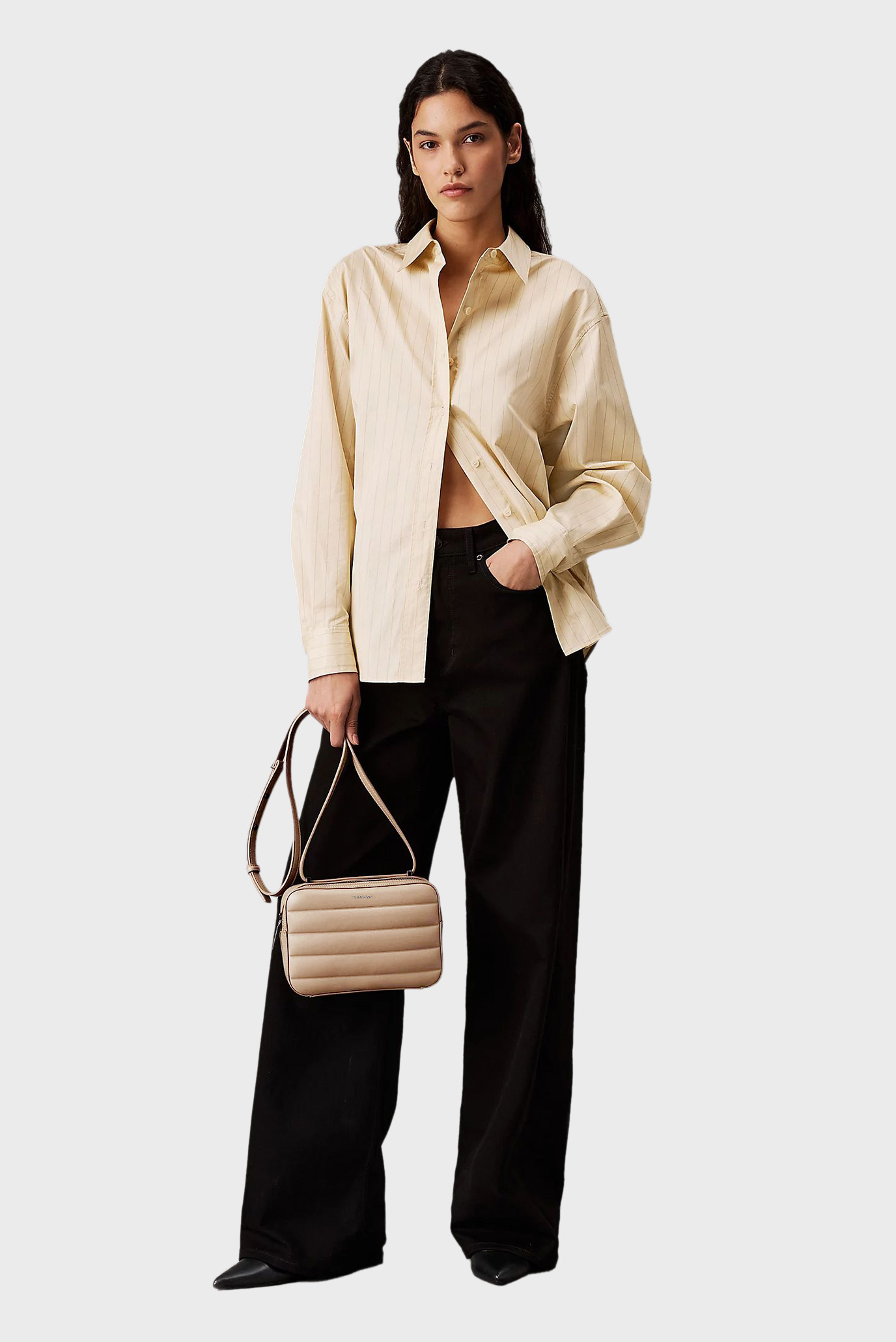 Женская бежевая сумка LINE QUILT CAMERA BAGCalvin Klein Женская бежевая сумка LINE QUILT CAMERA BAG 6