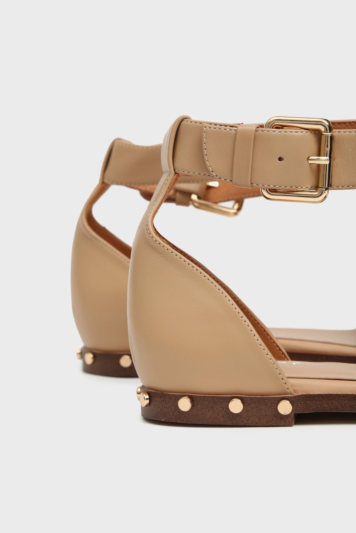 Женские бежевые кожаные сандалии 5