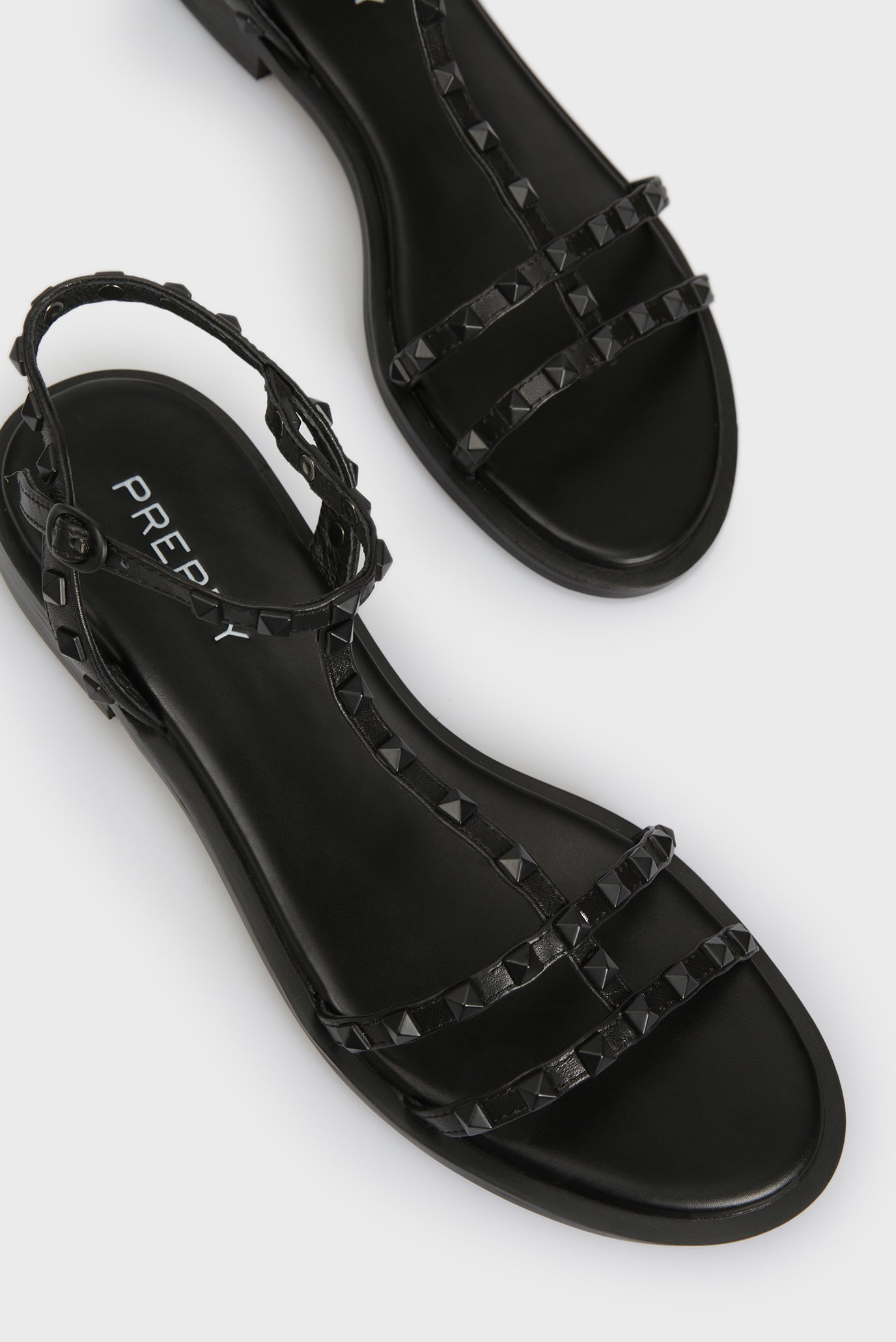 Женские черные кожаные сандалии 8