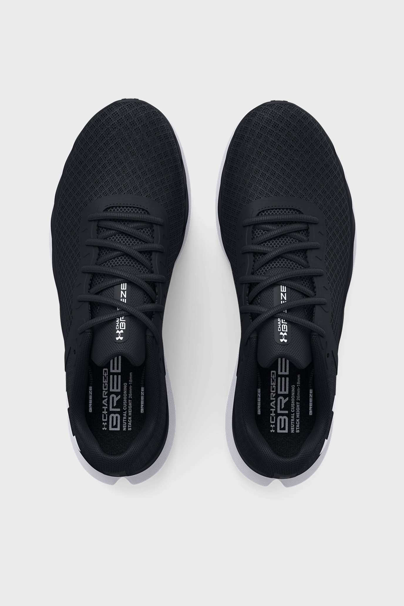 Женские черные кроссовки UA Charged Breeze 4