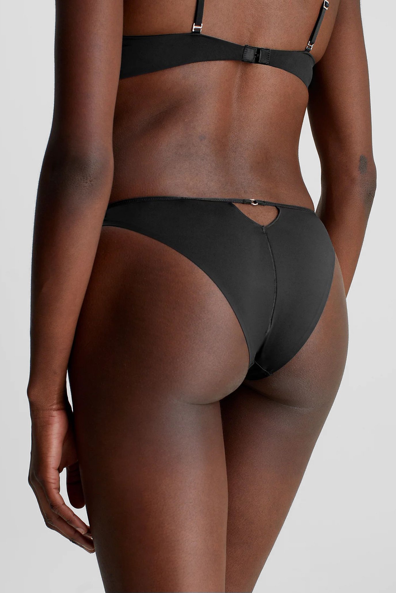 Женские черные трусики BRAZILIAN 2