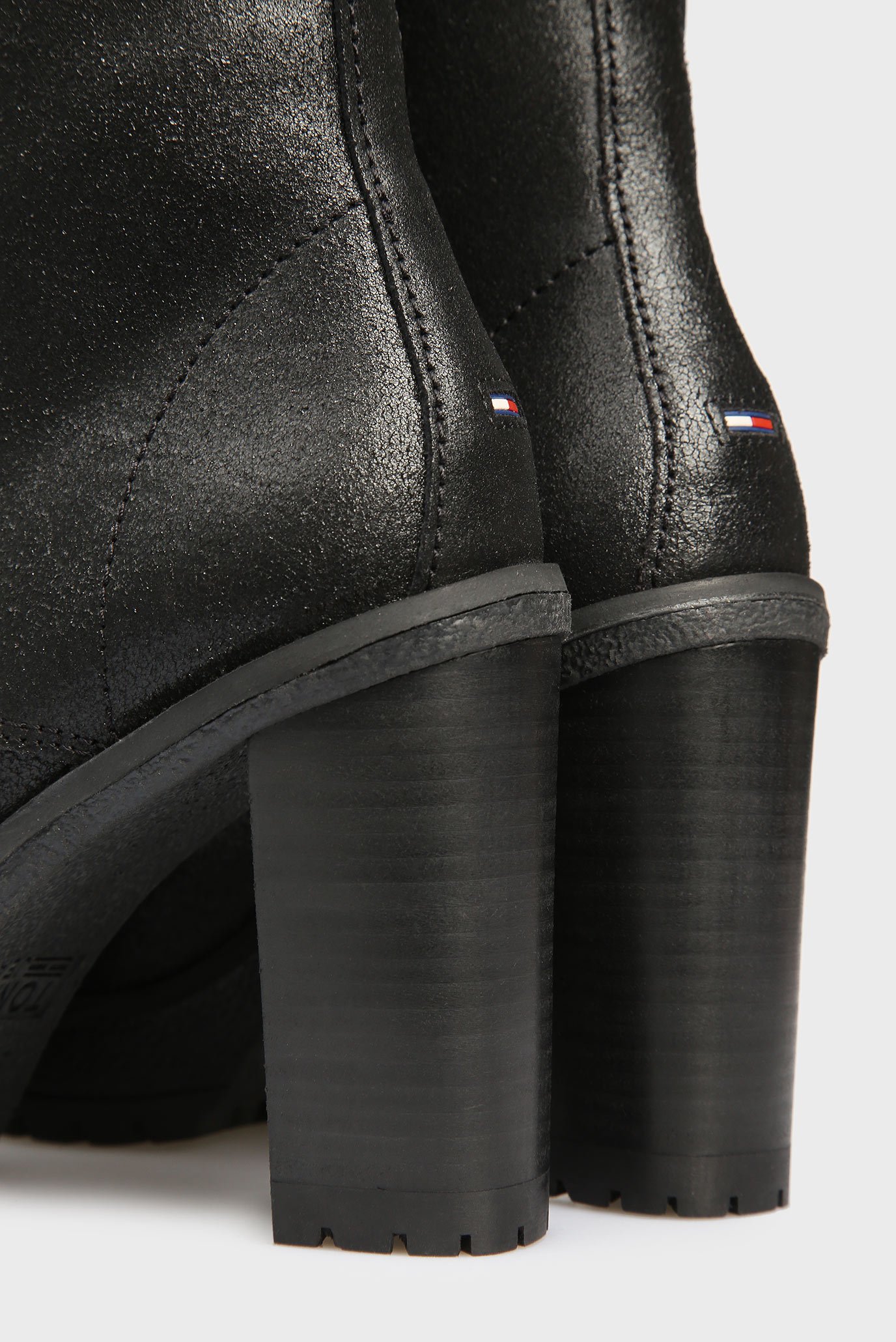 Женские черные кожаные ботильоны 10