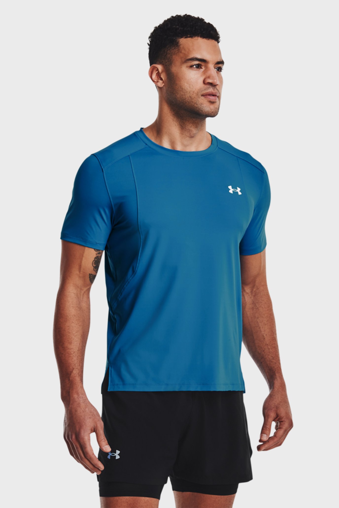 Мужская синяя футболка UA Iso-Chill® Laser Tee 1
