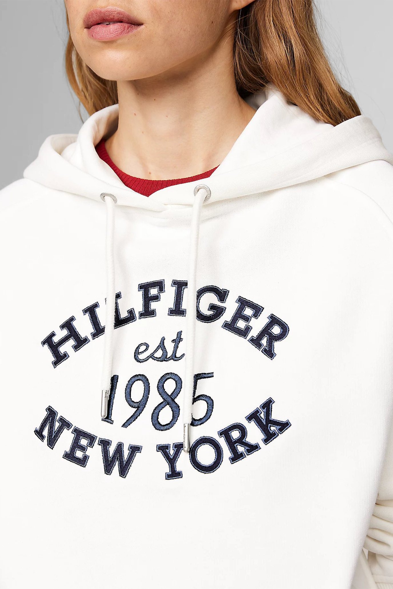 Женское белое худи MDRN REG VARSITY 4