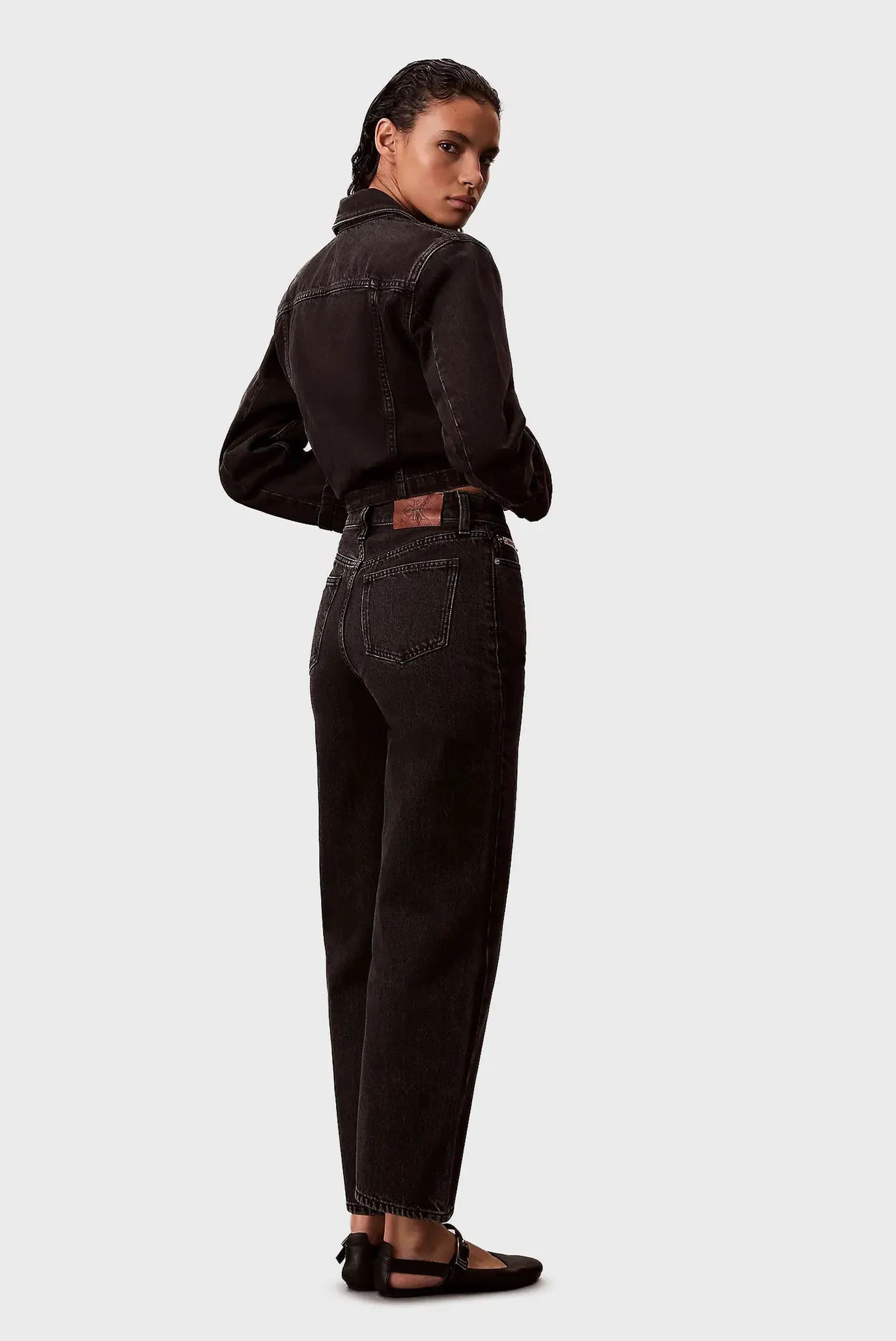 Джинсы EU BARREL JEAN CK ESSENTIAL BLAC 4