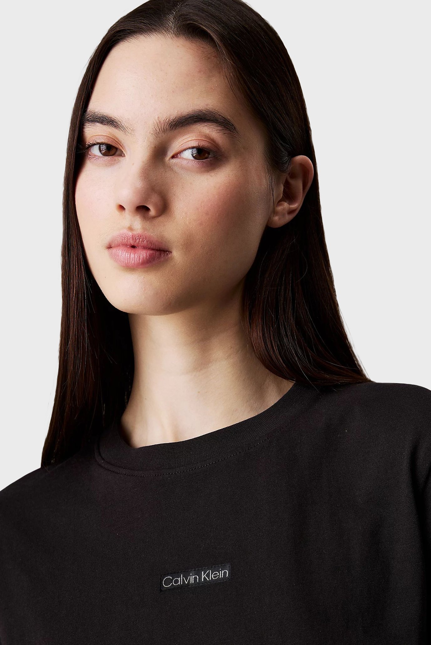 Женская черная футболка PLACED INSTITUTIONAL BABY TEE 4