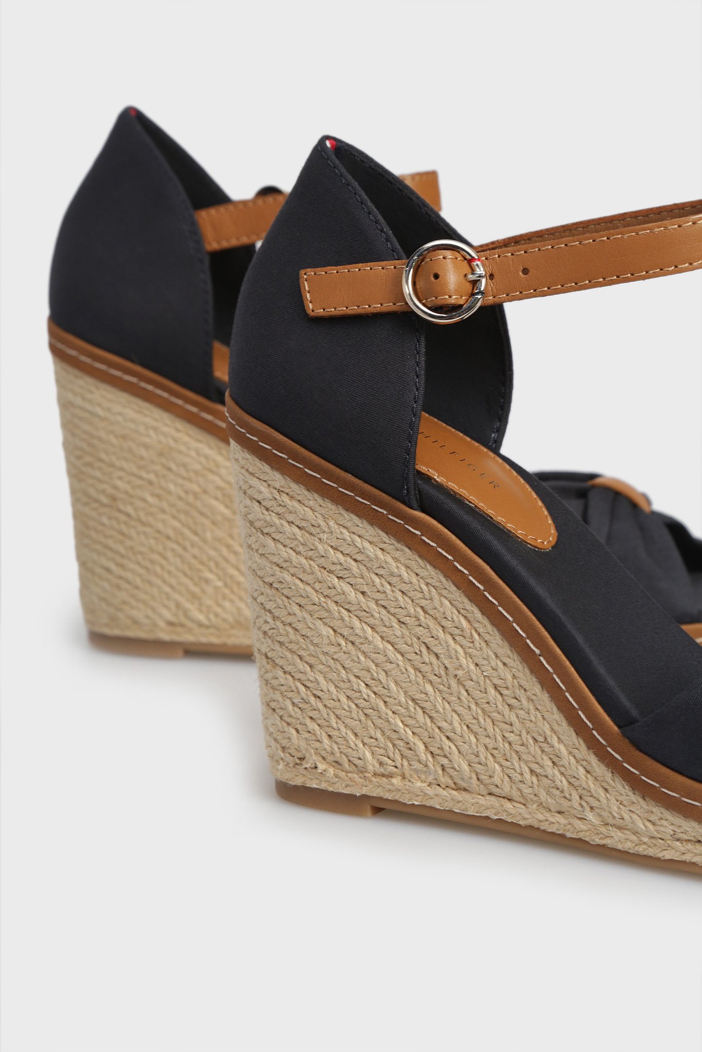 Женские синие босоножки ICONIC ELENATommy Hilfiger Женские синие босоножки ICONIC ELENA 2