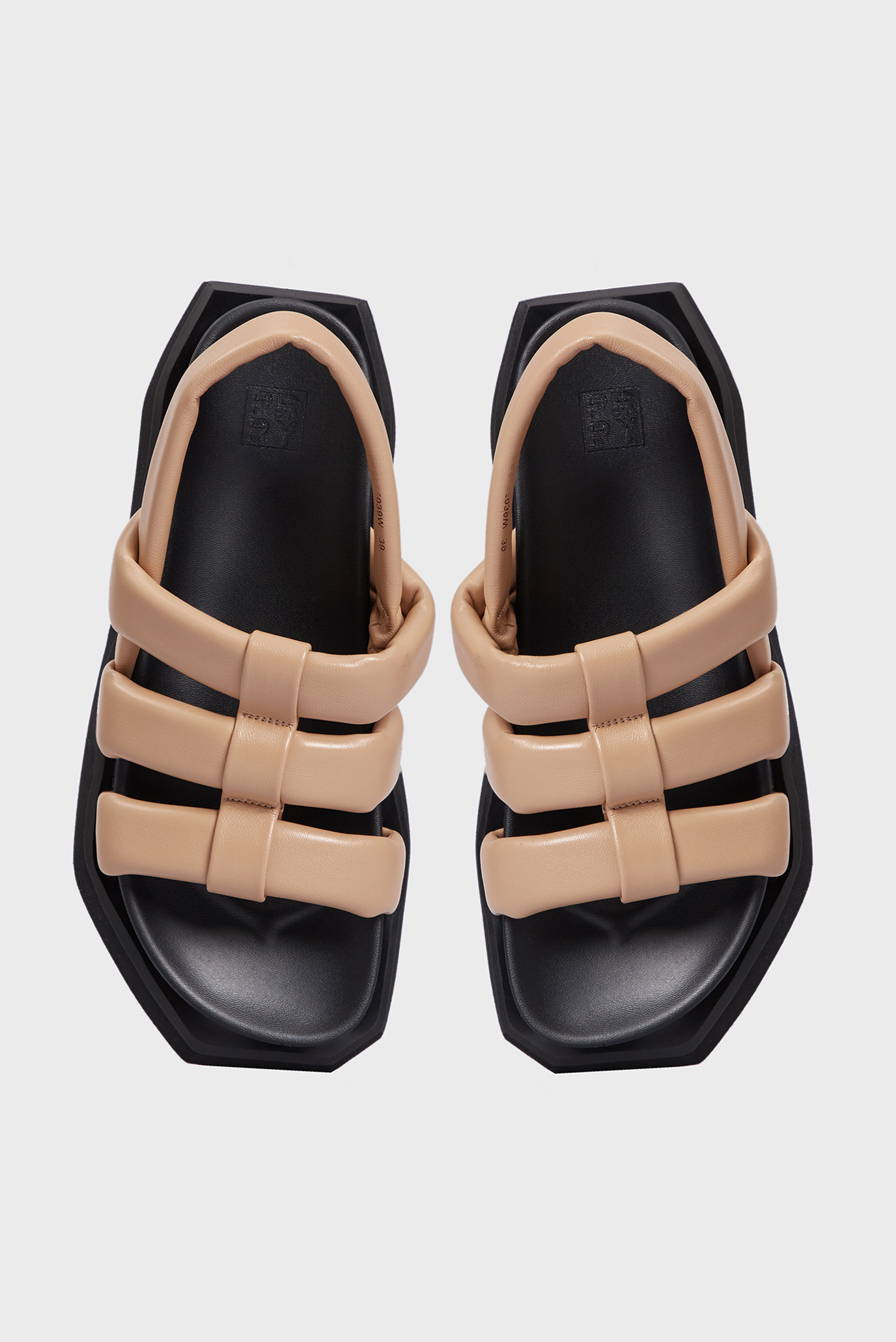 Женские бежевые кожаные сандалии Lenna 9