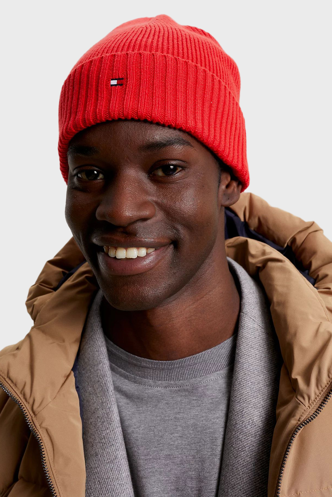 Шапка ESSENTIAL FLAG BEANIE 1