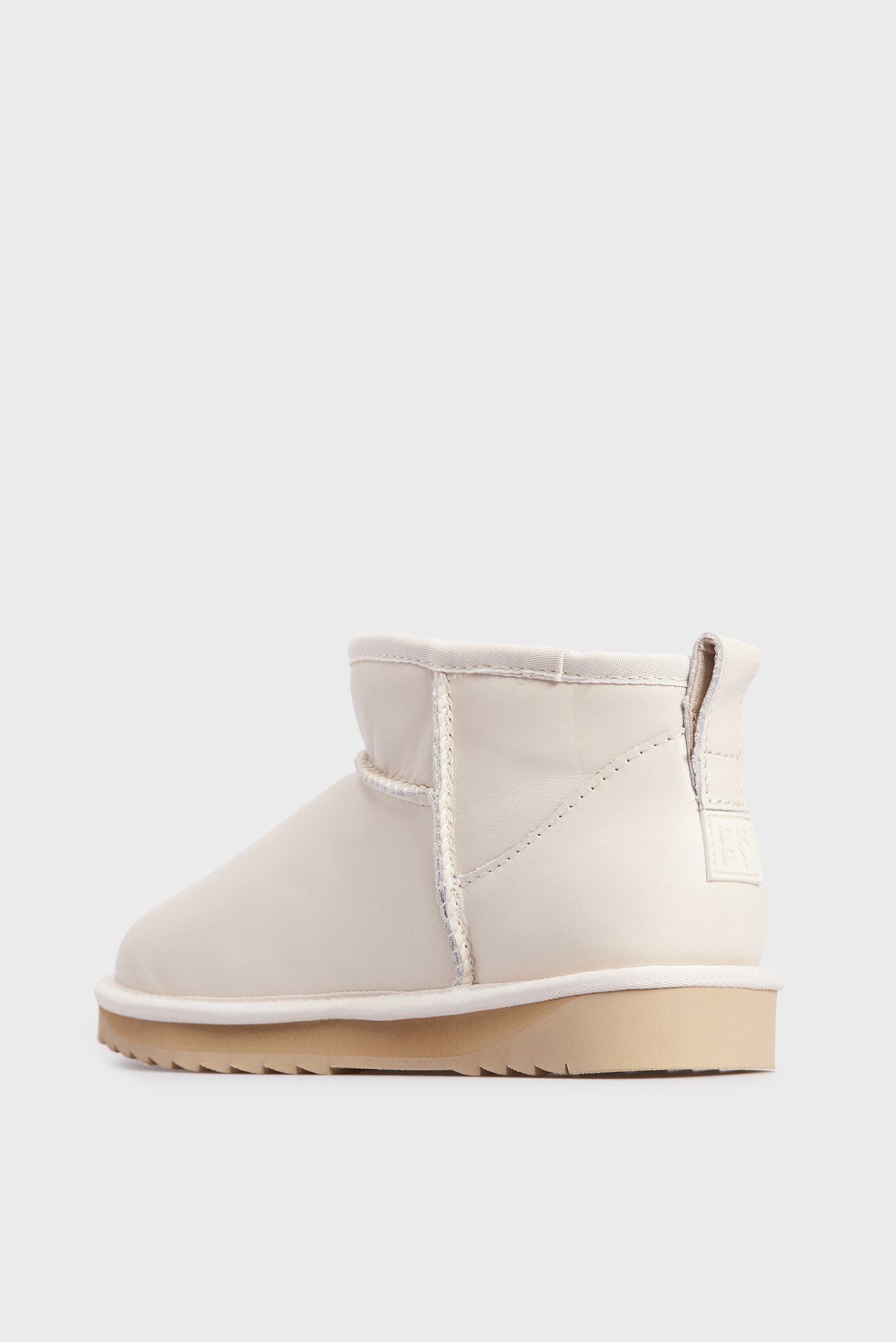 Женские белые кожаные угги 4