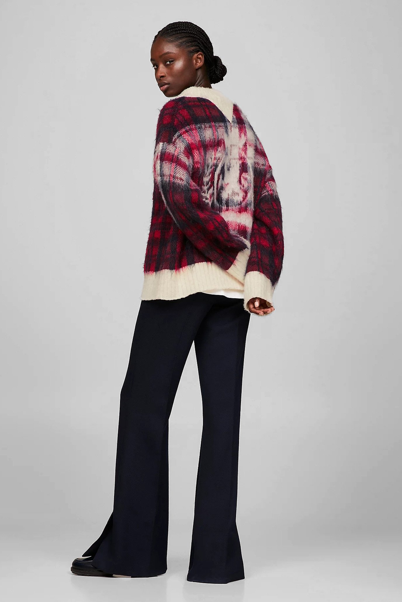 Женский красный свитер в клетку THC TARTAN CREST SWEATER 3