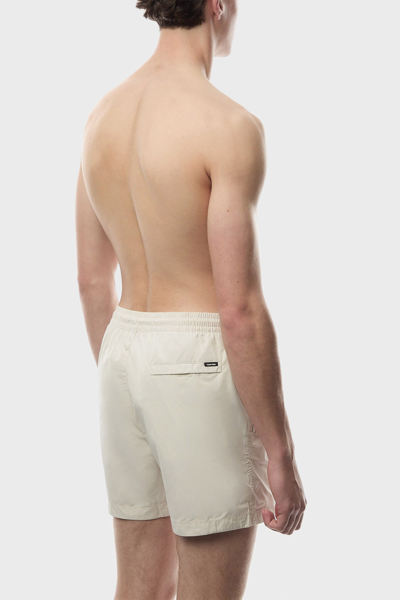 Мужские светло-серые плавательные шорты MEDIUM DRAWSTRINGCalvin Klein Мужские светло-серые плавательные шорты MEDIUM DRAWSTRING 2