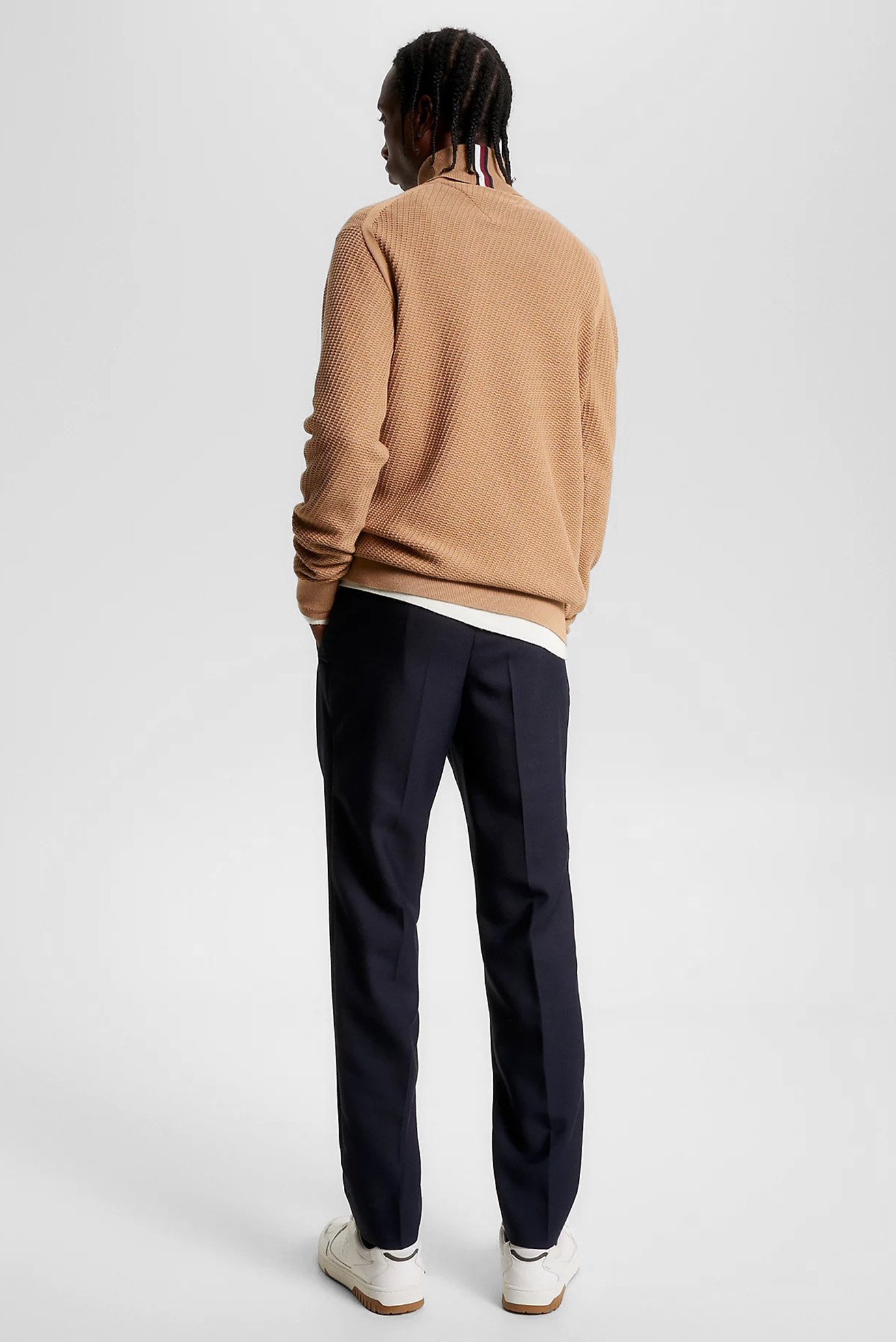 Мужской коричневый гольф RECTANGULAR STRUCTURE ROLL NK 3