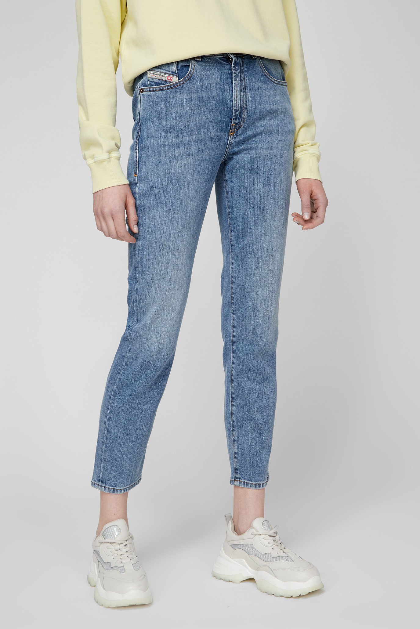 Женские синие джинсы 3