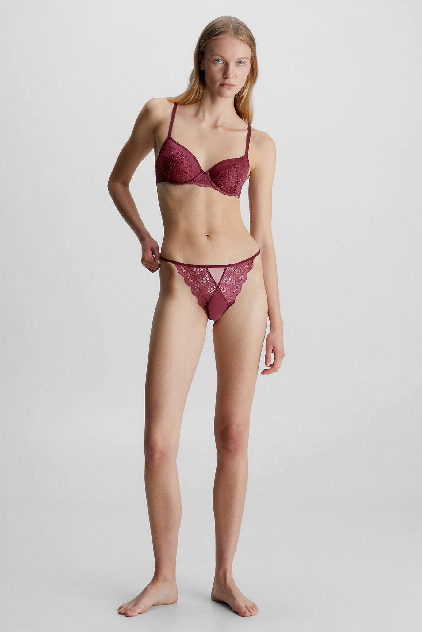 Женские бордовые трусики STRING THONG 3