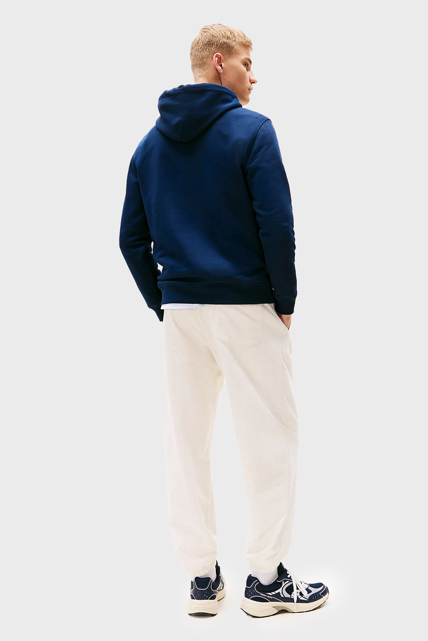 Худи TJM REG BADGE HOODIE EXT 3