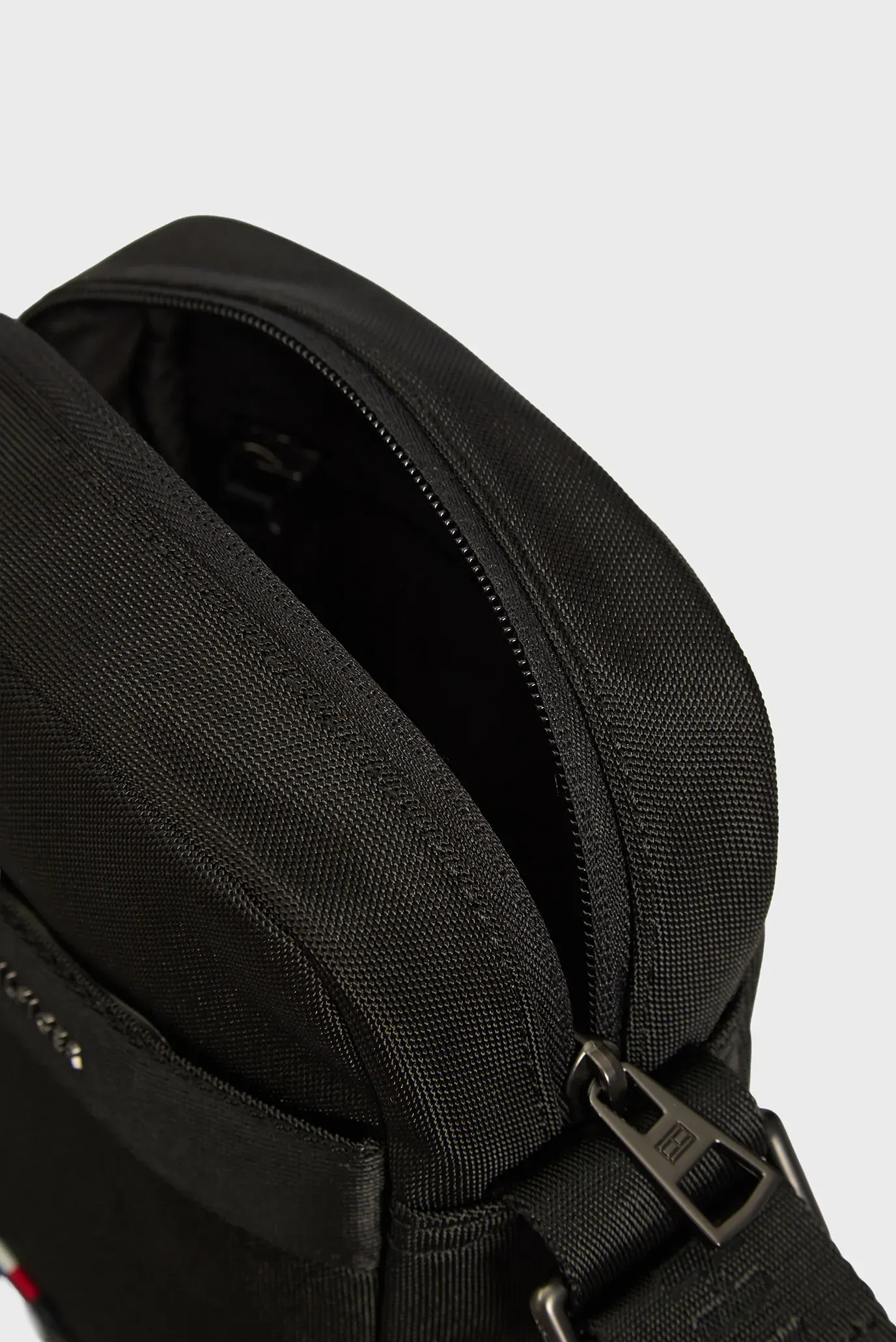 Сумка/TH NYLON TRAVEL MINI REPORTER 5