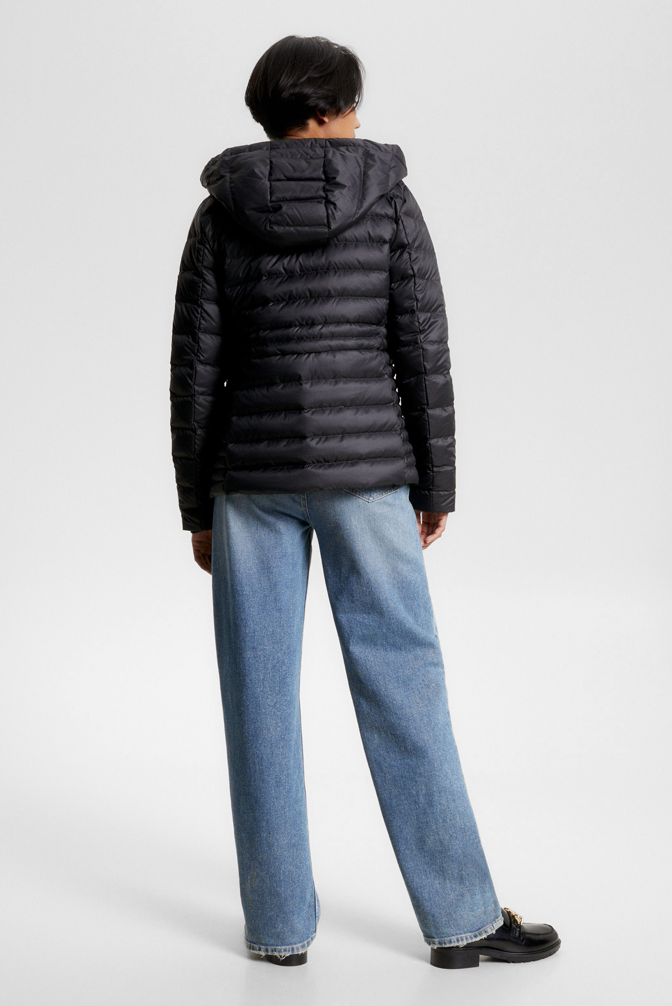 Женский черный пуховик FEMININE LW DOWN 3