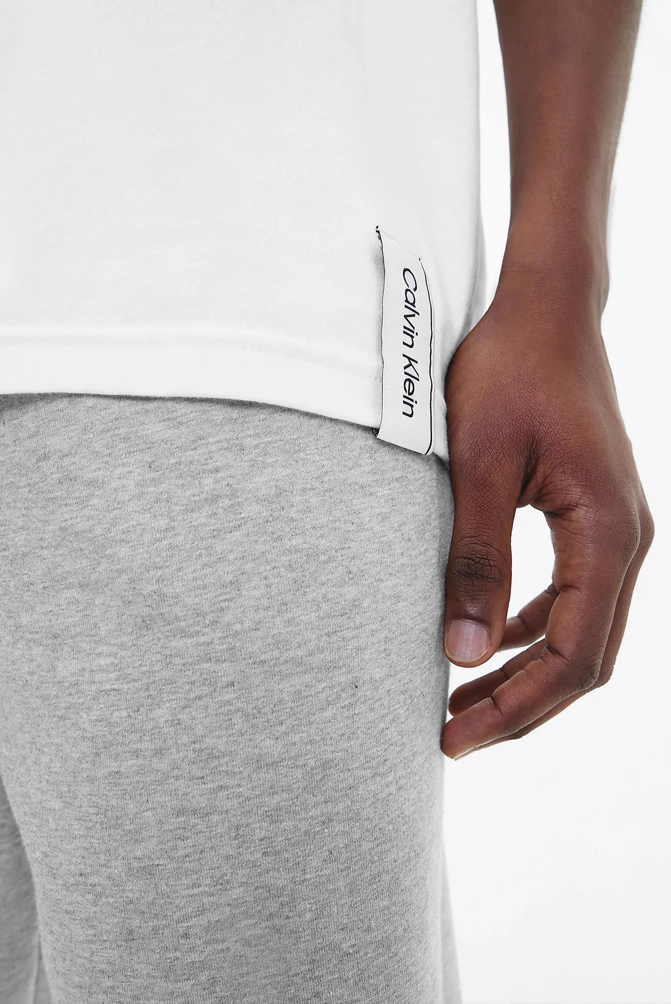 Мужская белая футболка 7