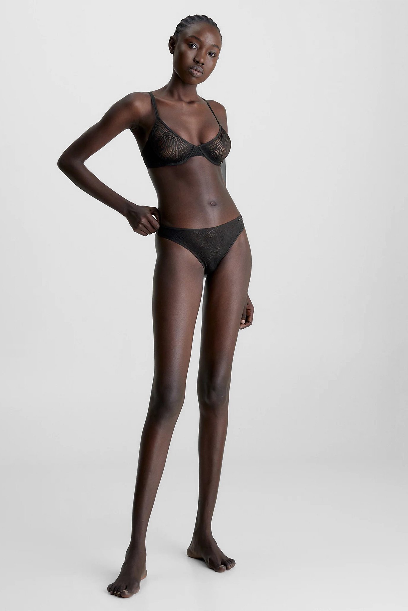 Женские черные трусики THONGCalvin Klein Женские черные трусики THONG 10
