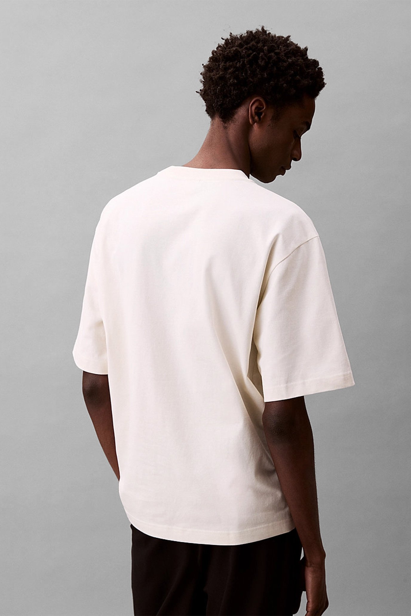 Футболка SS RLXD CTN TEE SIGNATURE GRAPHCCalvin Klein Футболка SS RLXD CTN TEE SIGNATURE GRAPHC 3